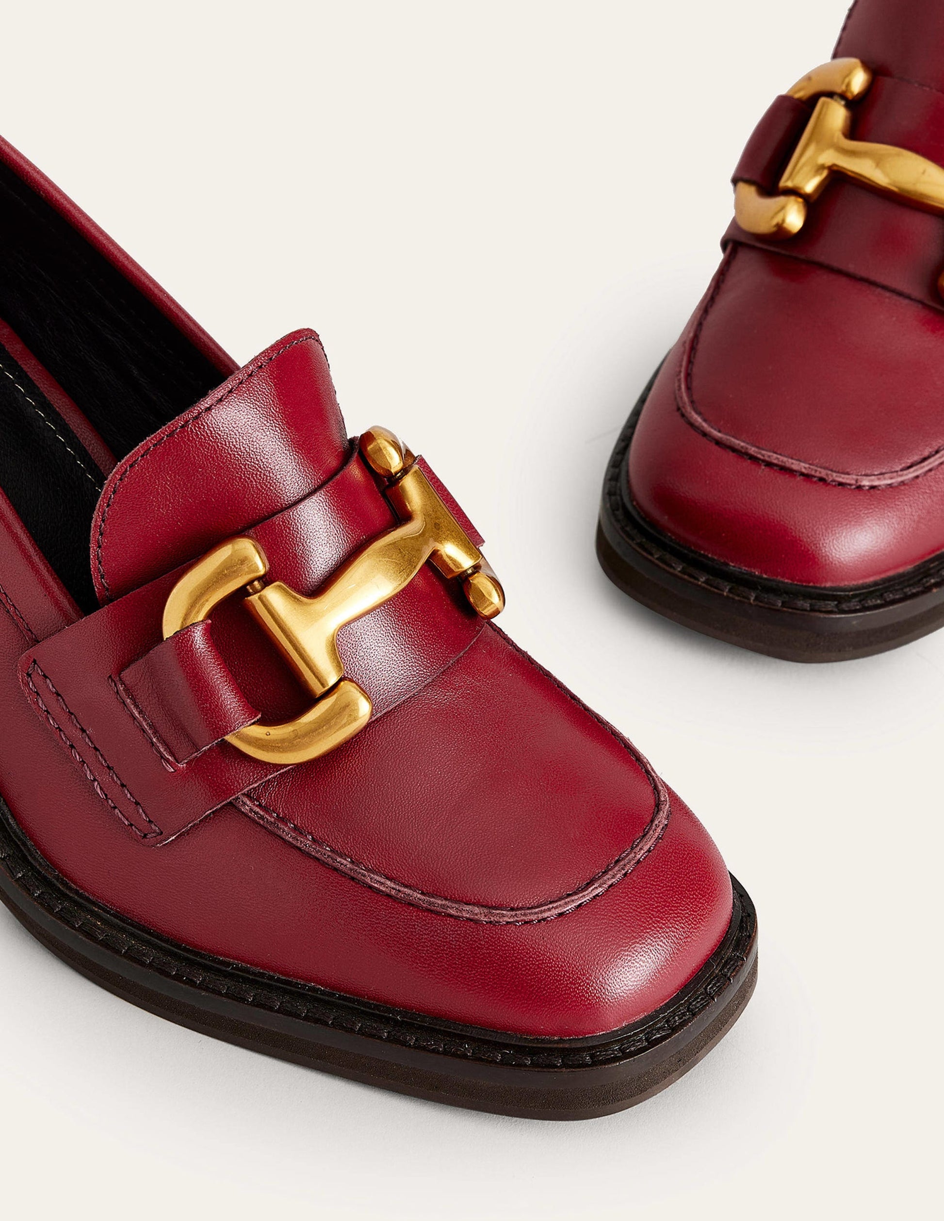 Mocassins à talons Iris avec mors décoratif-Cuir rouge foncé-5