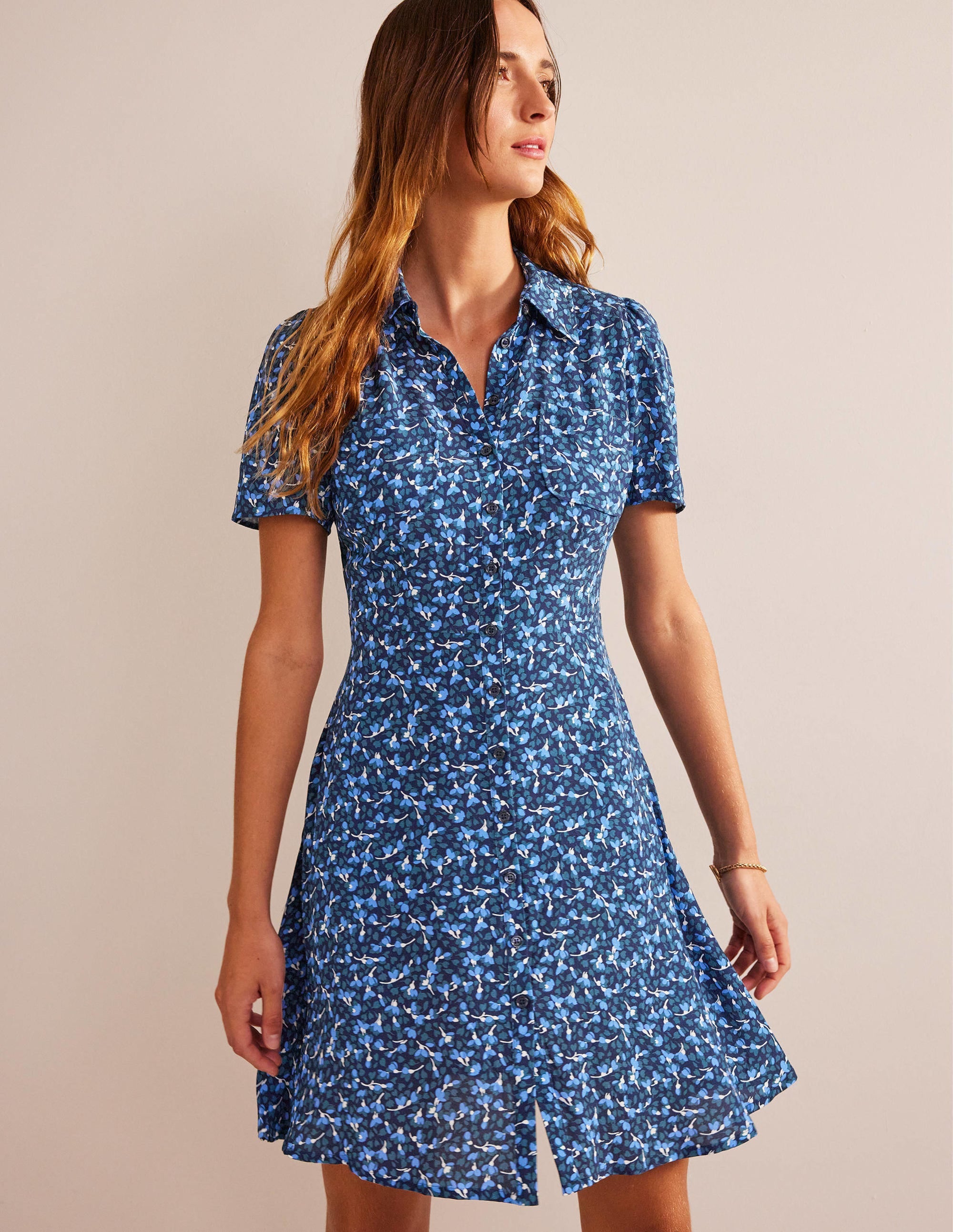 Robe-chemise Clara-Bleu marine foncé, motif Flora - Image 4