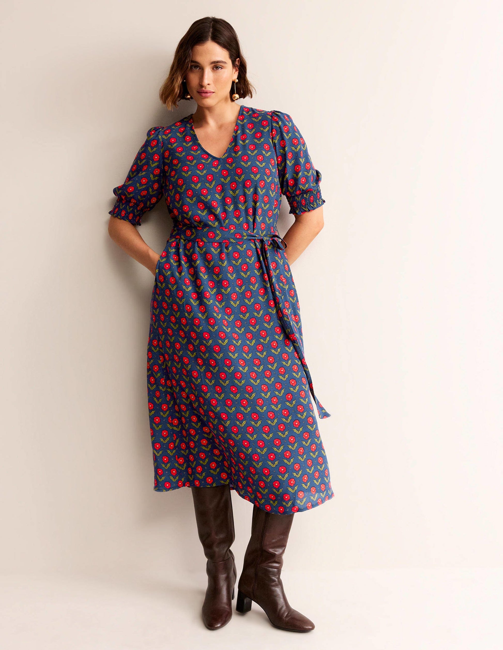 Midikleid mit gesmokten Bündchen-Marineblau, Gänseblümchenblätter-7