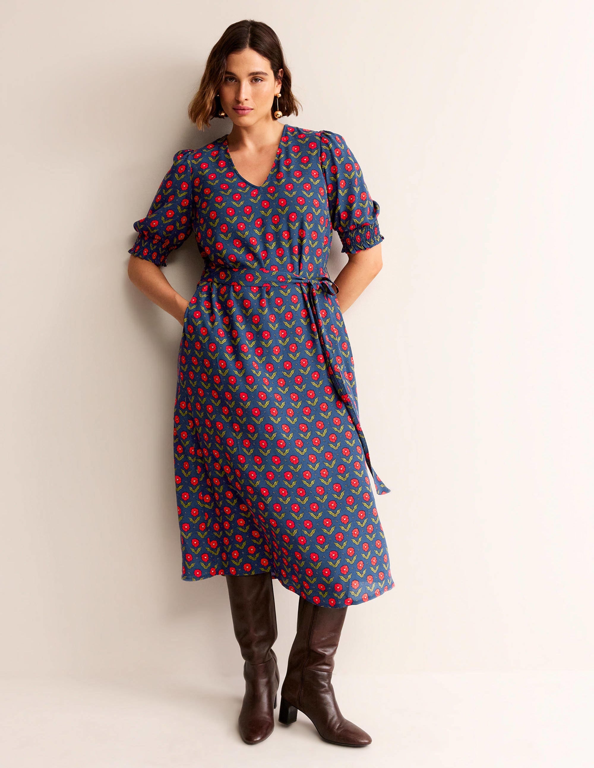 Midikleid mit gesmokten Bündchen-Marineblau, Gänseblümchenblätter - Image 7