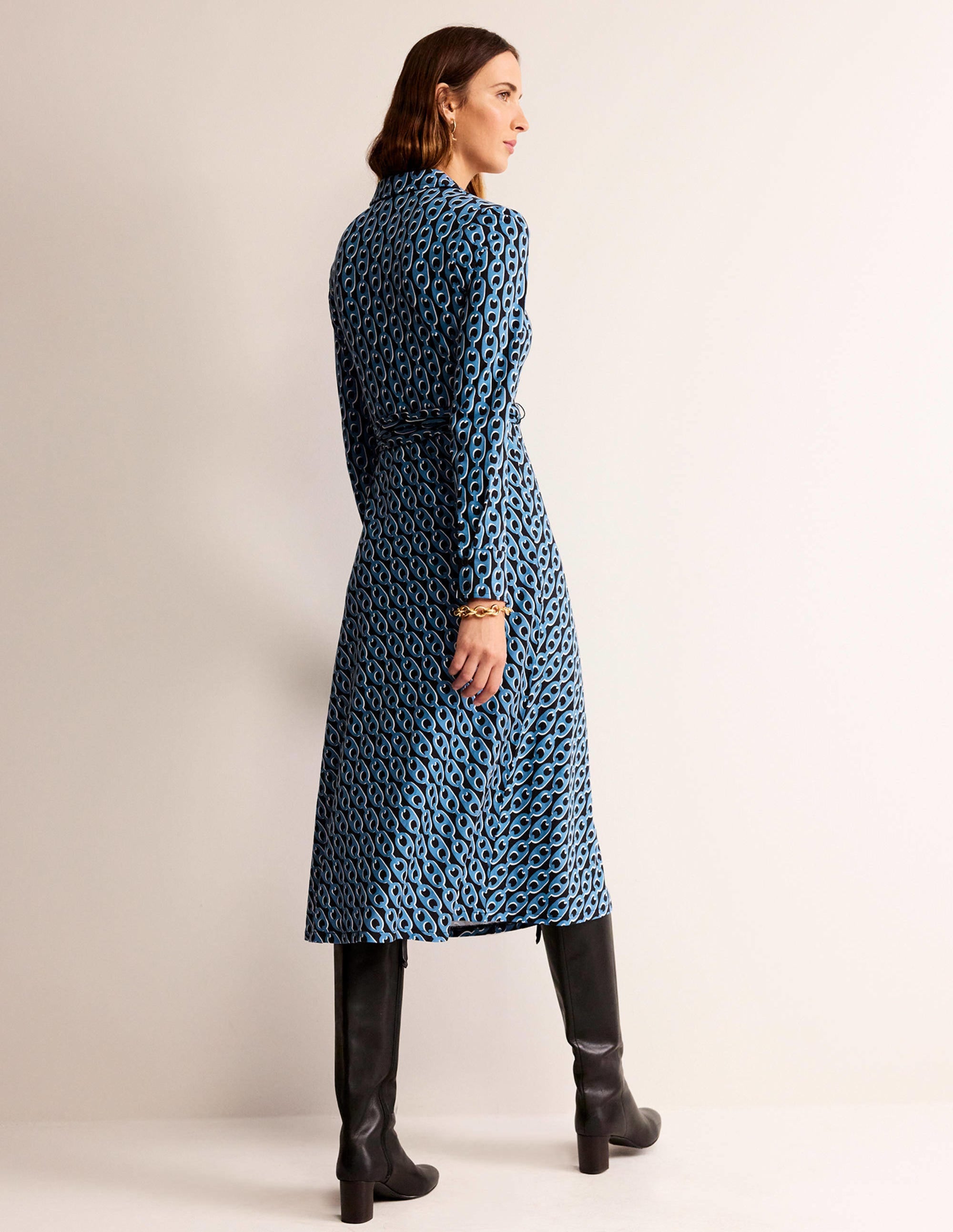Laura Midi-Hemdblusenkleid aus Jersey-Azurblau, Geo-Kette - Image 3