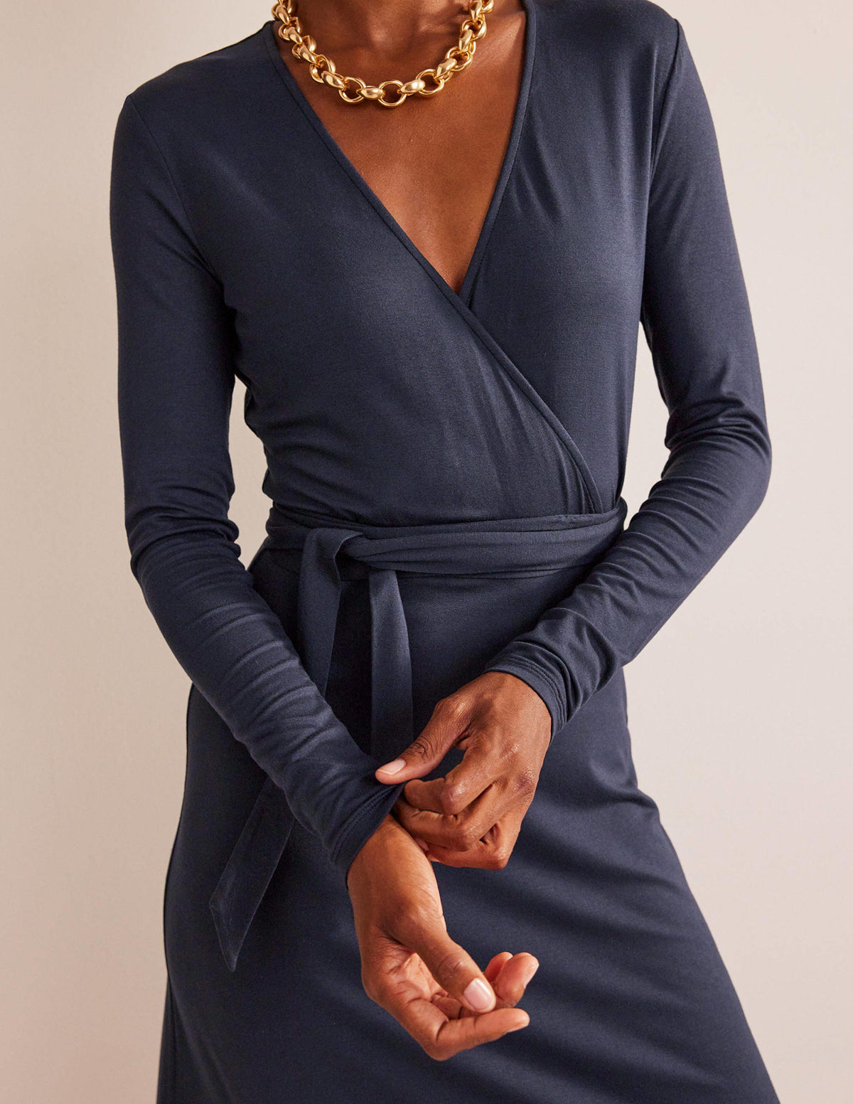 Nina Jersey-Midikleid-Marineblau - Image 2