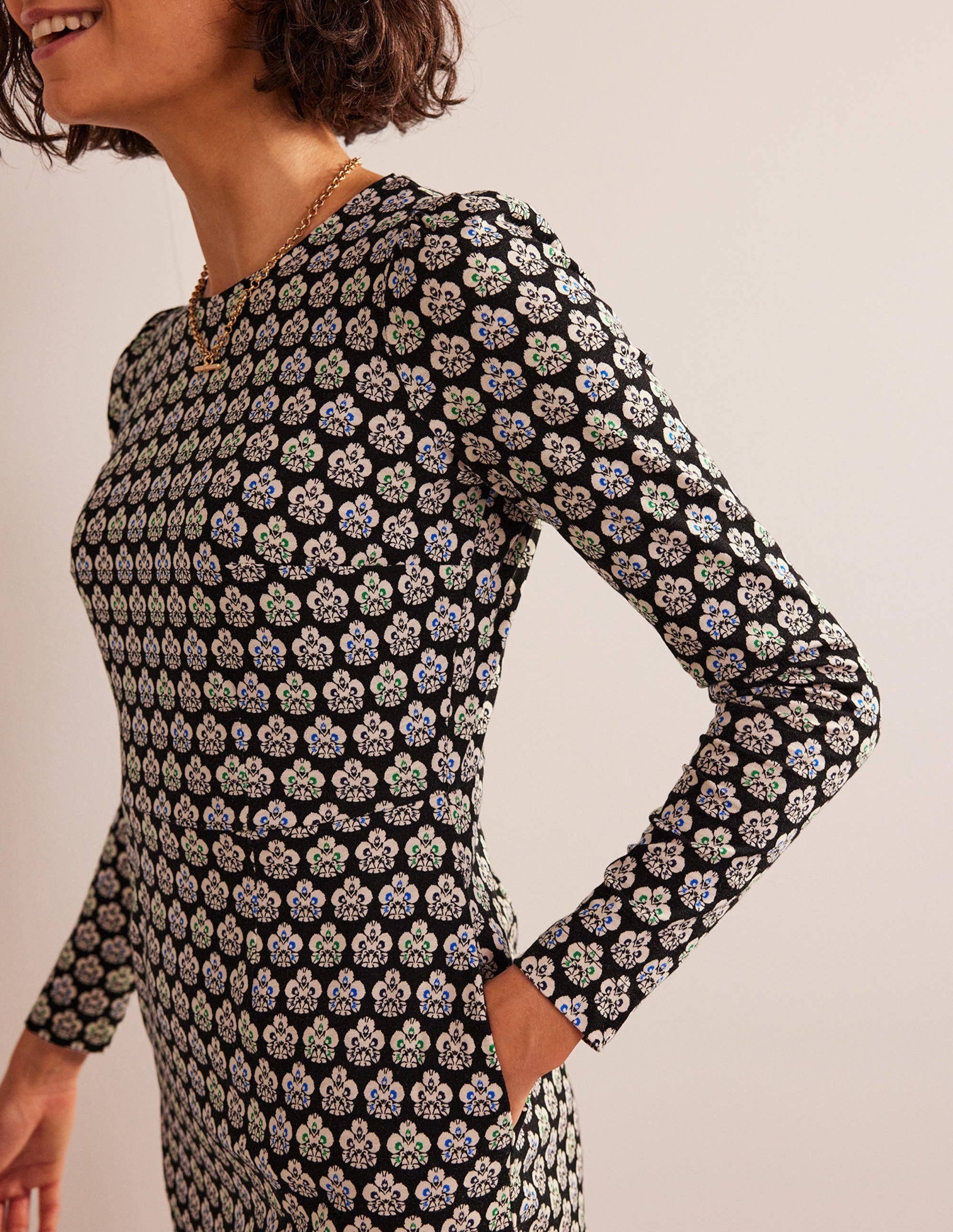 Penelope Jersey-Kleid-Schwarz, Nelkenabdruck - Image 2