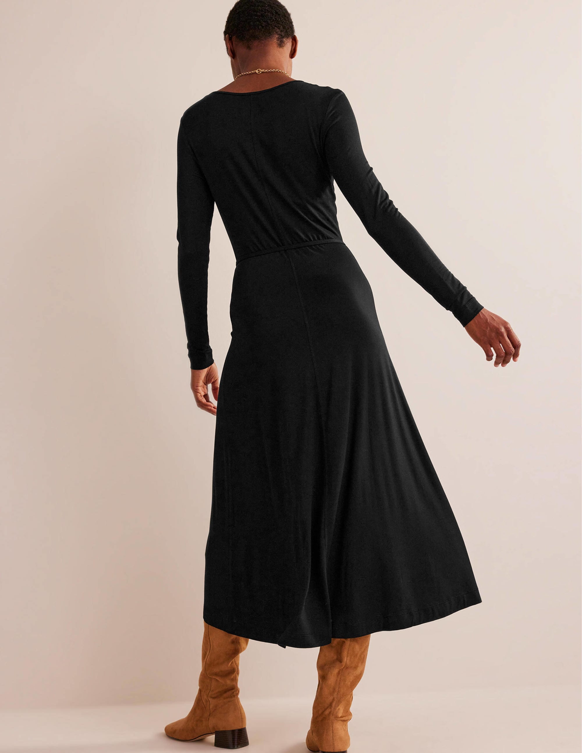 Lucy Jersey-Midikleid-Schwarz - Image 3