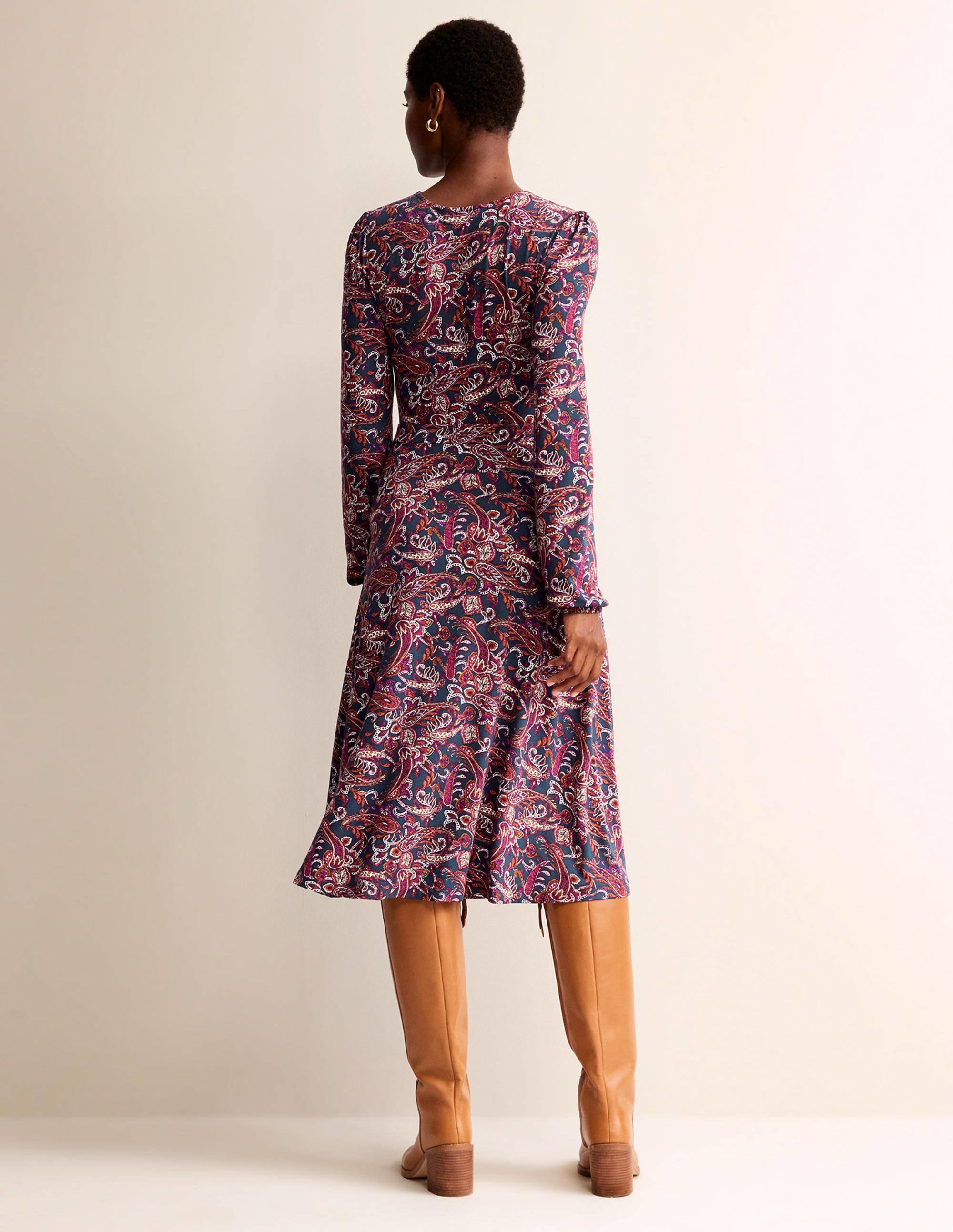 Robe midi Camille en jersey-Violet pensées, motif Paisley Lawn - Image 3