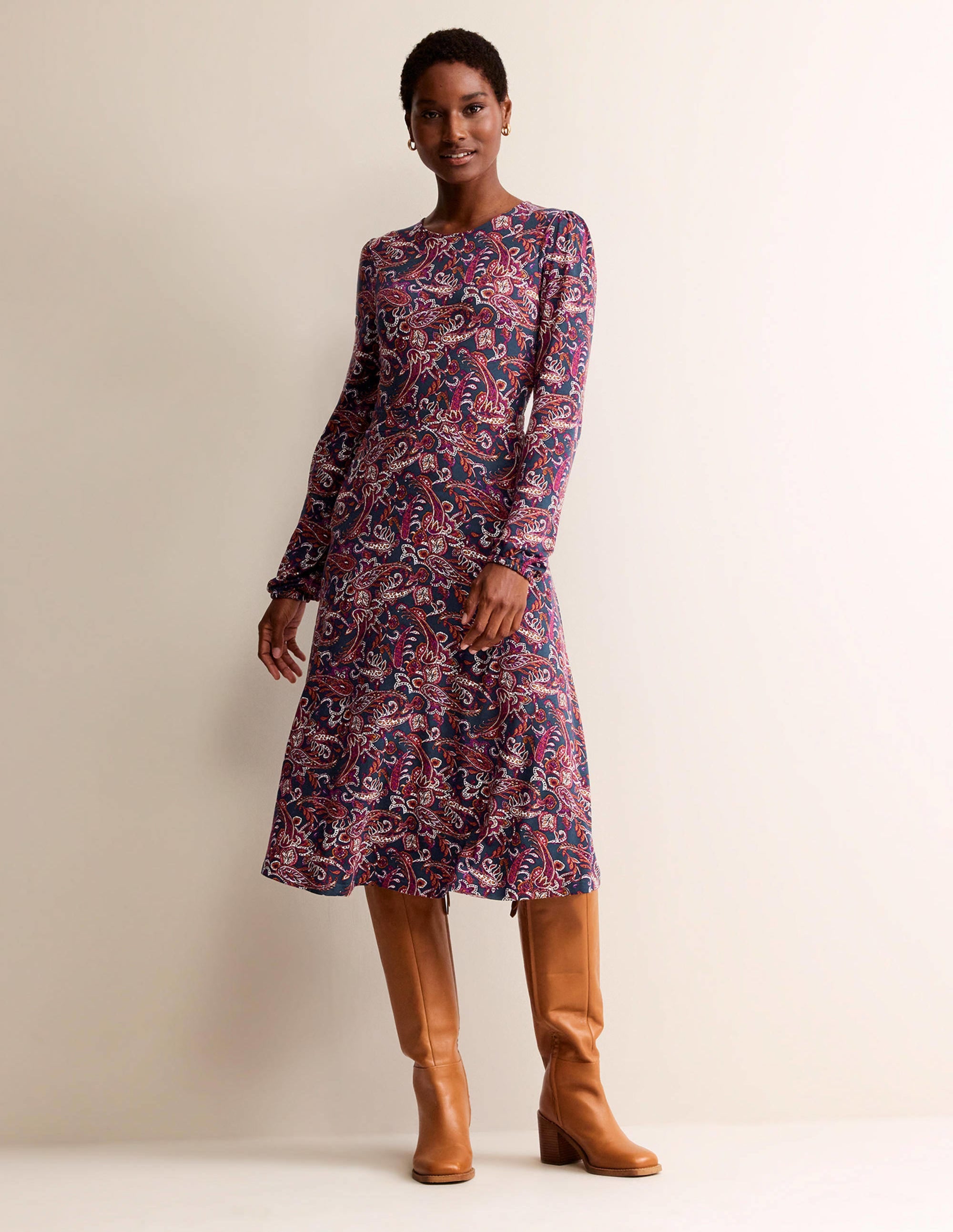 Robe midi Camille en jersey-Violet pensées, motif Paisley Lawn - Image 4