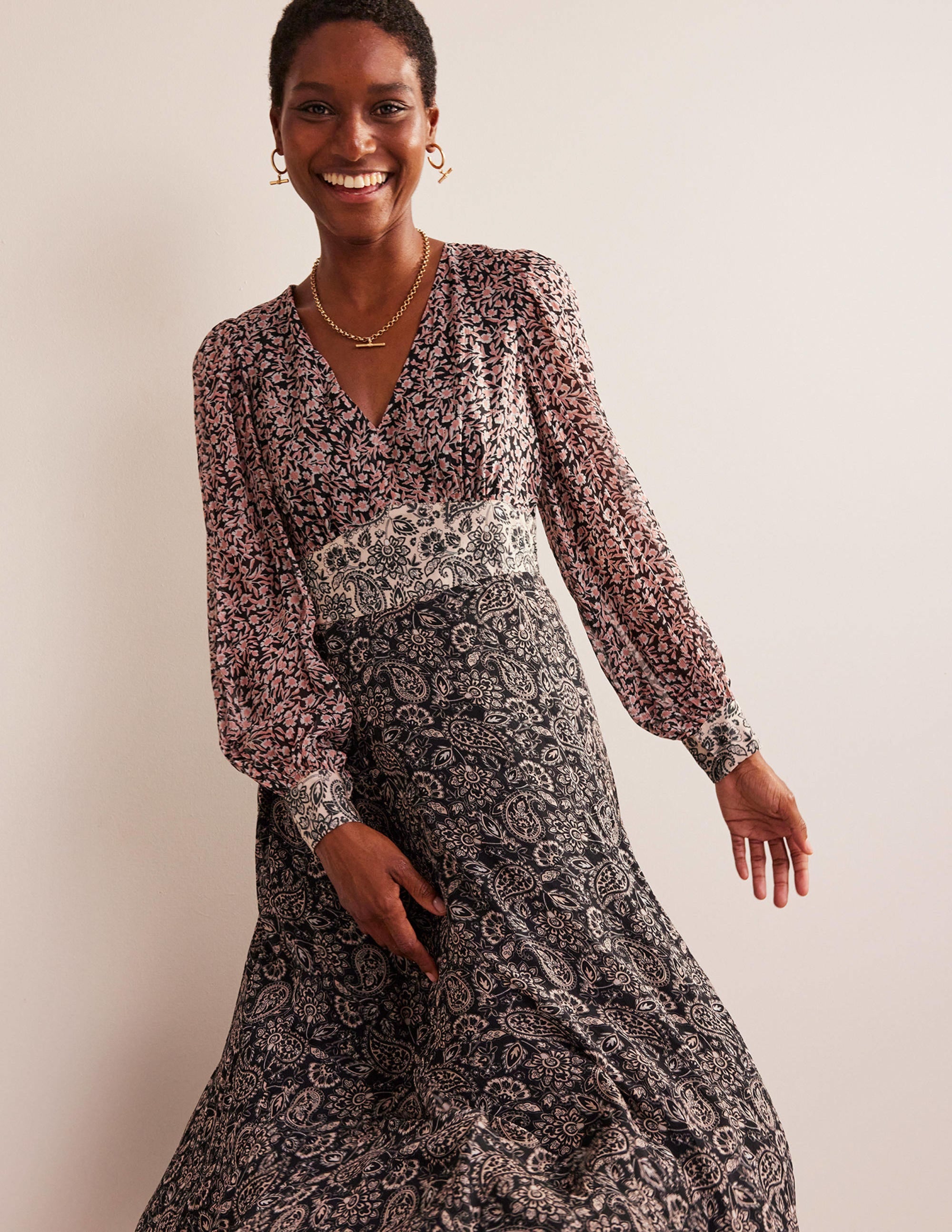 Robe midi Isla contrastante-Noir, motif Abstract Vine - Image 2