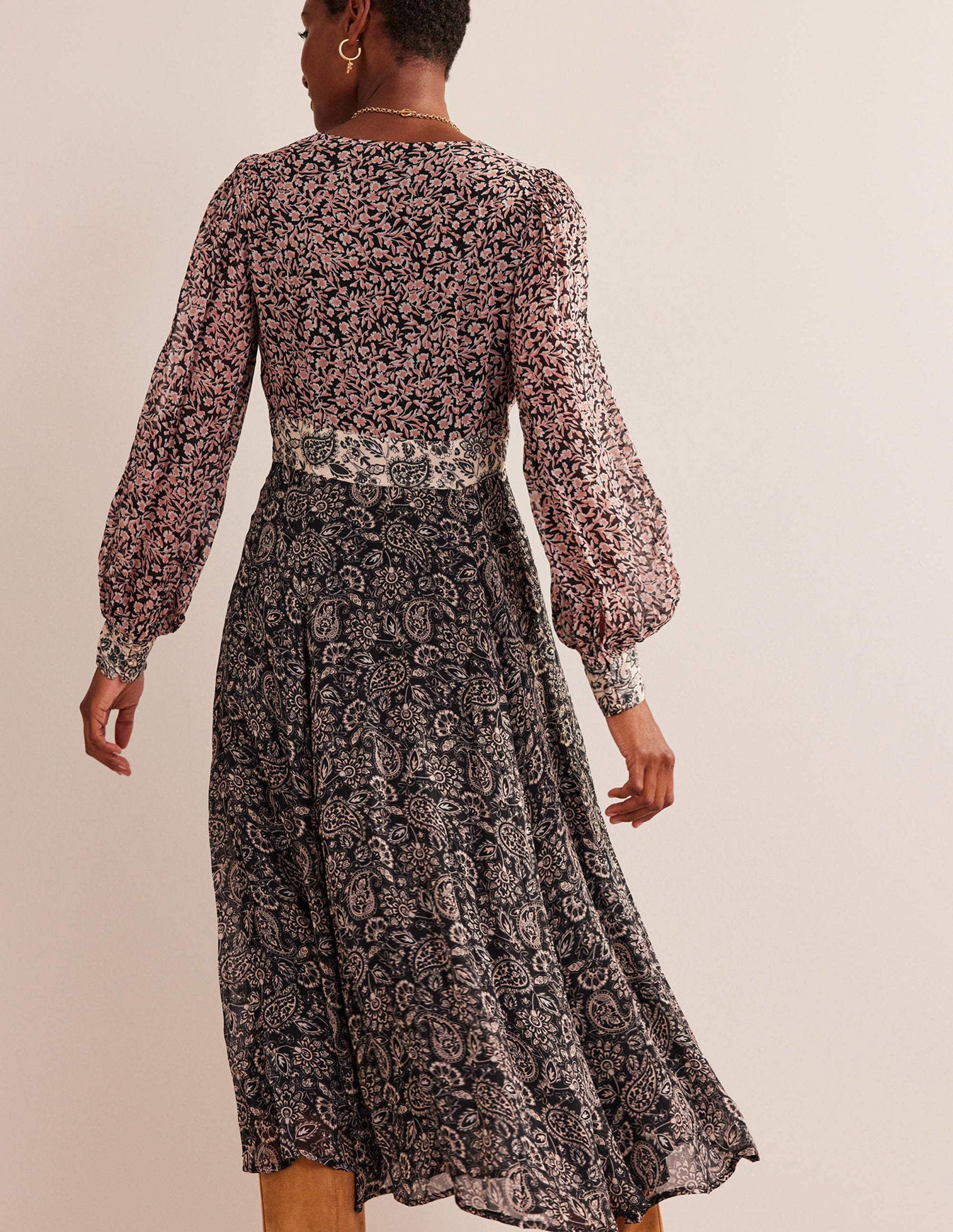 Robe midi Isla contrastante-Noir, motif Abstract Vine-3