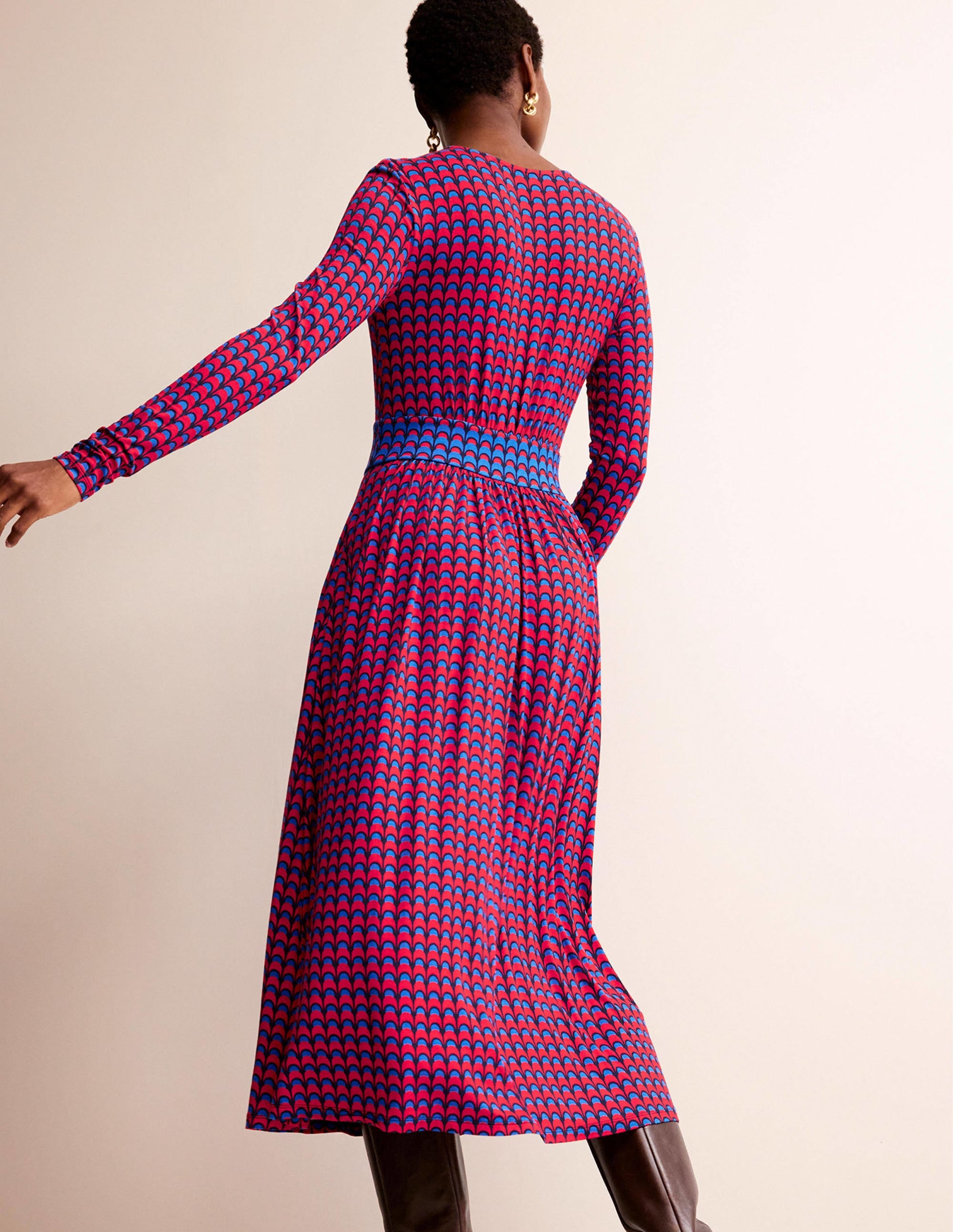 Thea Jersey-Midikleid mit langen Ärmeln-Leuchtendes Rot, Geo Charm - Image 3