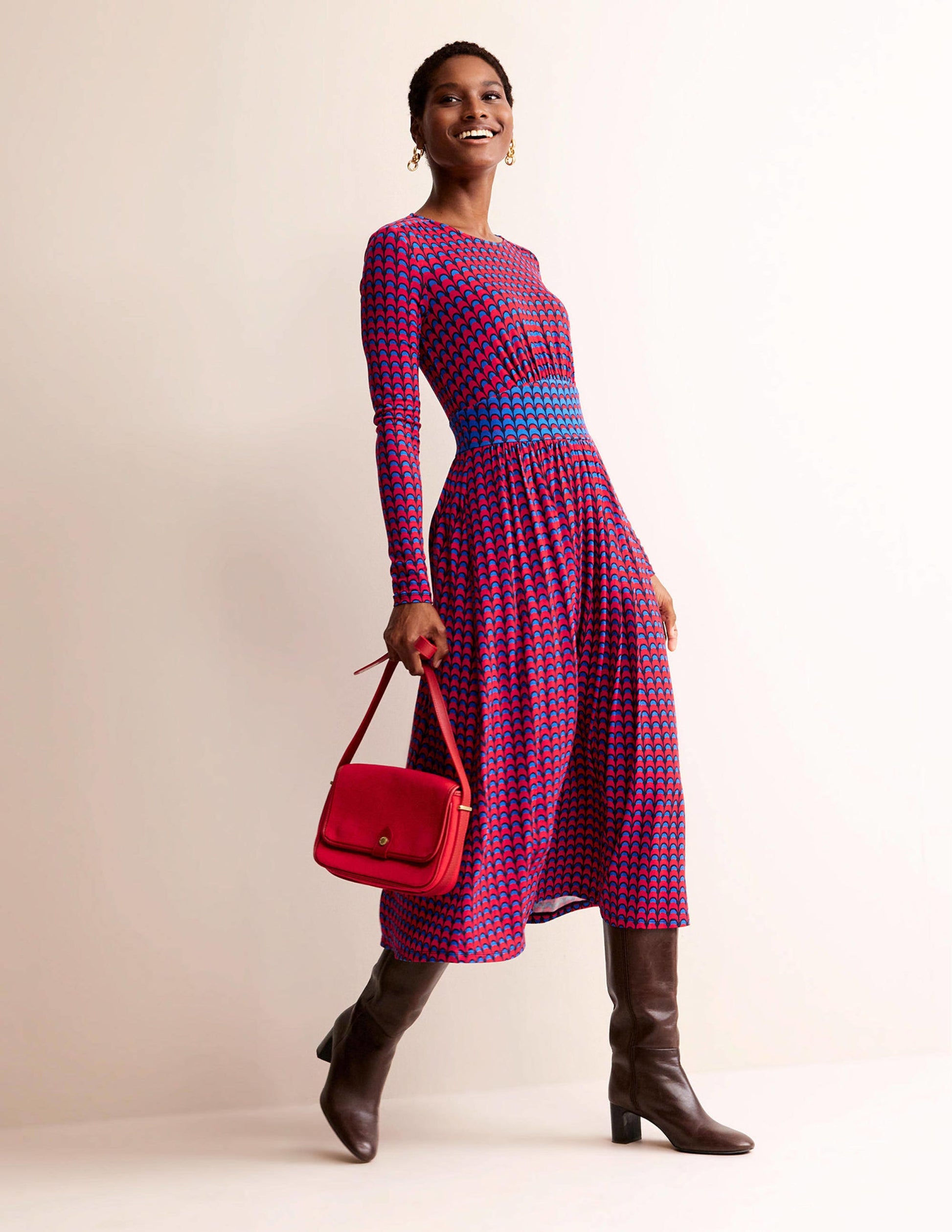 Thea Jersey-Midikleid mit langen Ärmeln-Leuchtendes Rot, Geo Charm-4