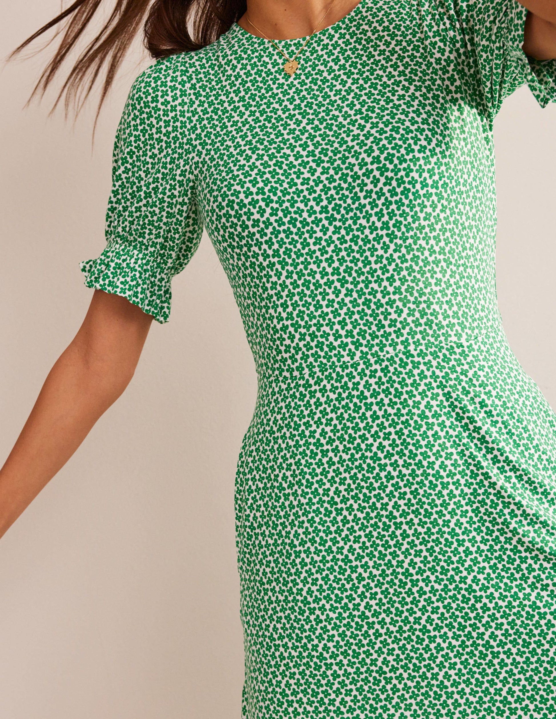 Jersey-Minikleid mit Puffärmeln-Wiesengrün, Gänseblümchenknospe-2