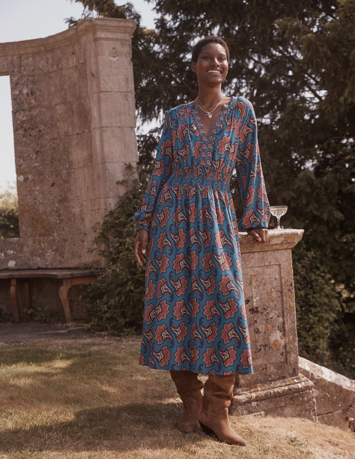 Raglan-Midikleid mit Bordürenmuster-Ägäisblau, Paisley-Amaryllis - Image 5