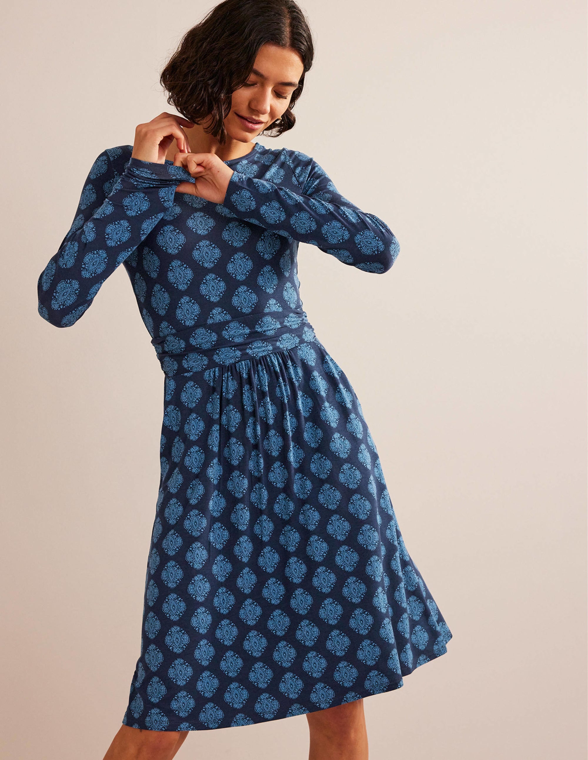 Abigail Jerseykleid-Französisches Marineblau, Mosaik - Image 1