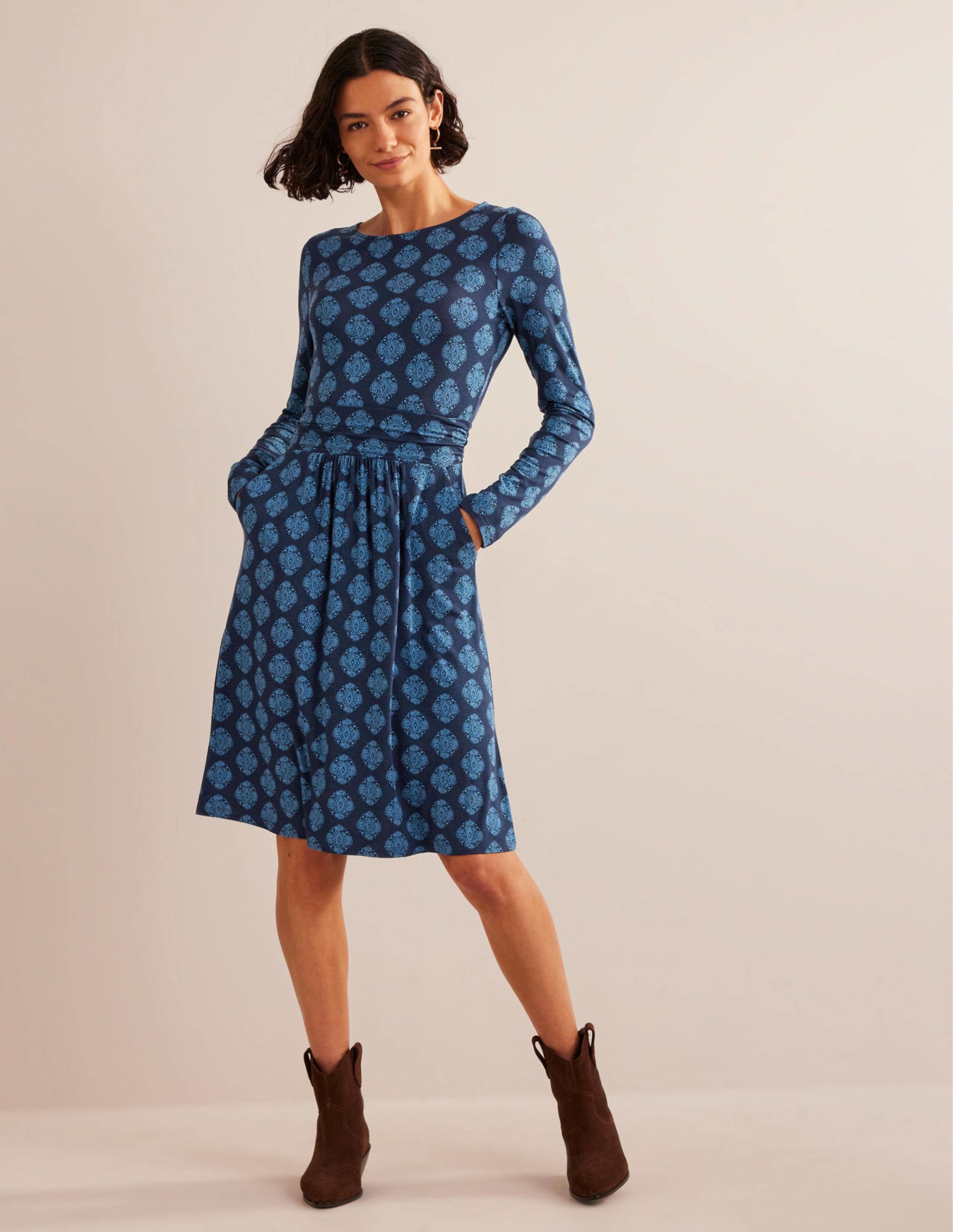 Abigail Jerseykleid-Französisches Marineblau, Mosaik - Image 4