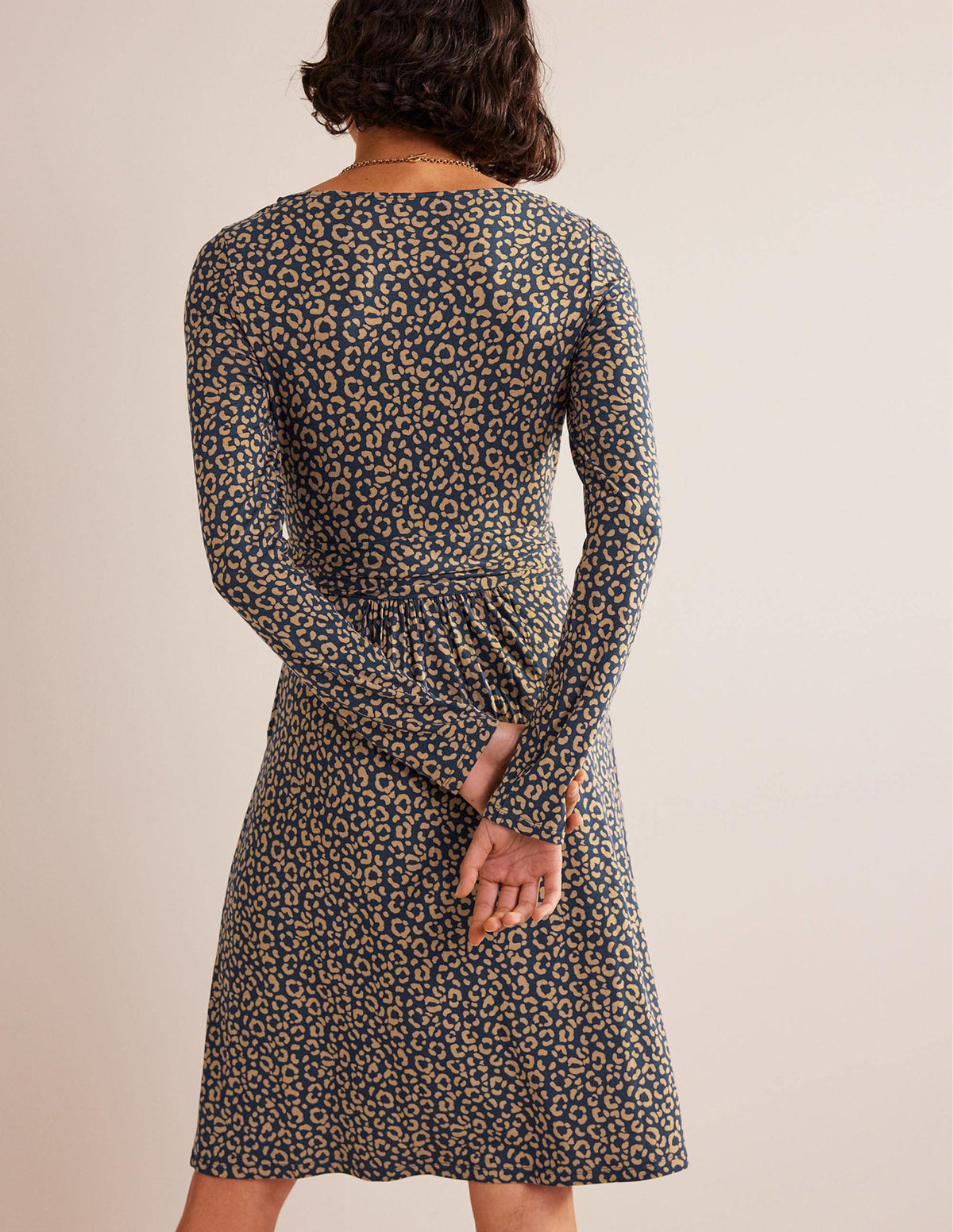 Abigail Jerseykleid-Kamelbraun, Tierabdruck - Image 3