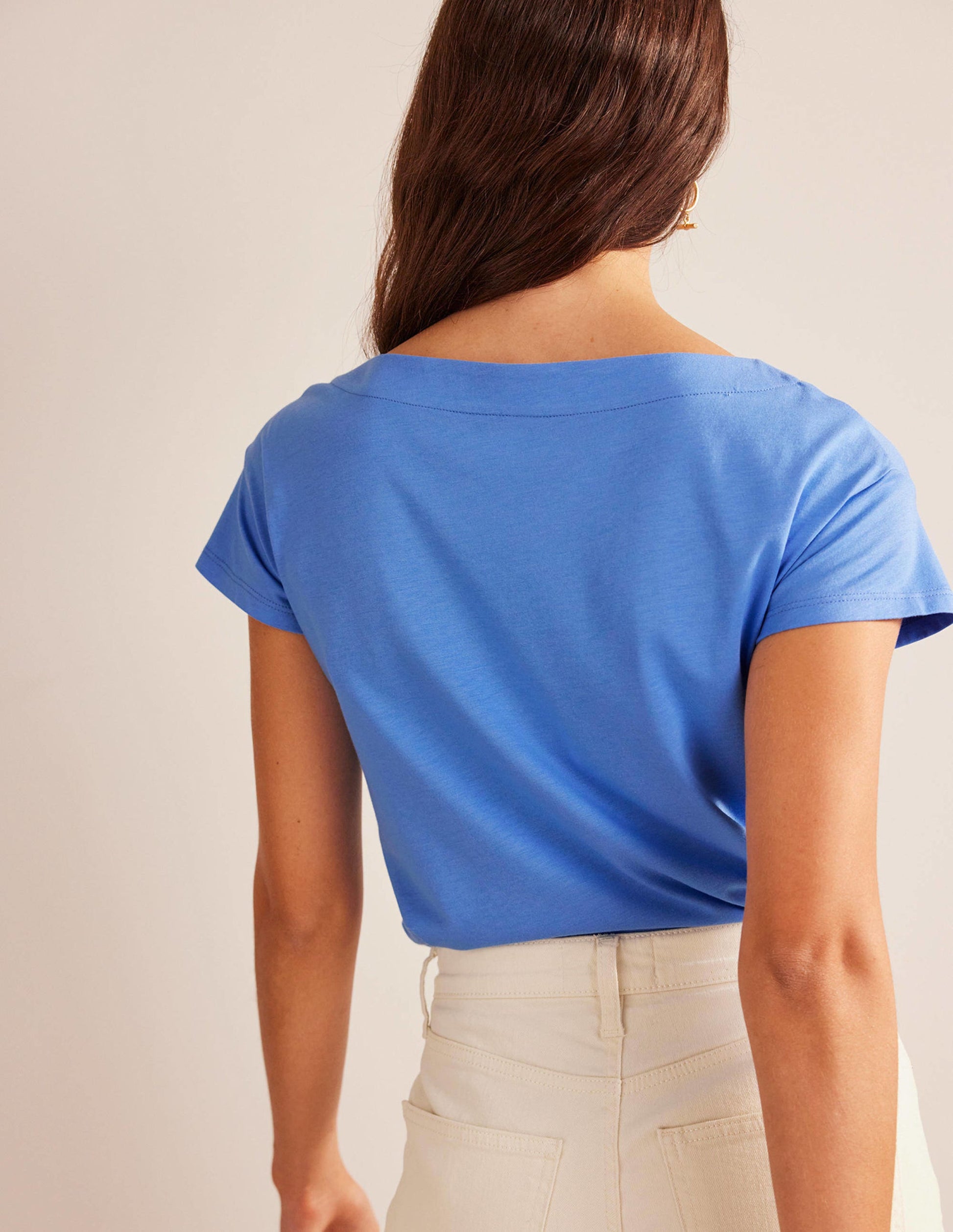 Superweiches T-Shirt mit U-Boot-Ausschnitt-Marina-3