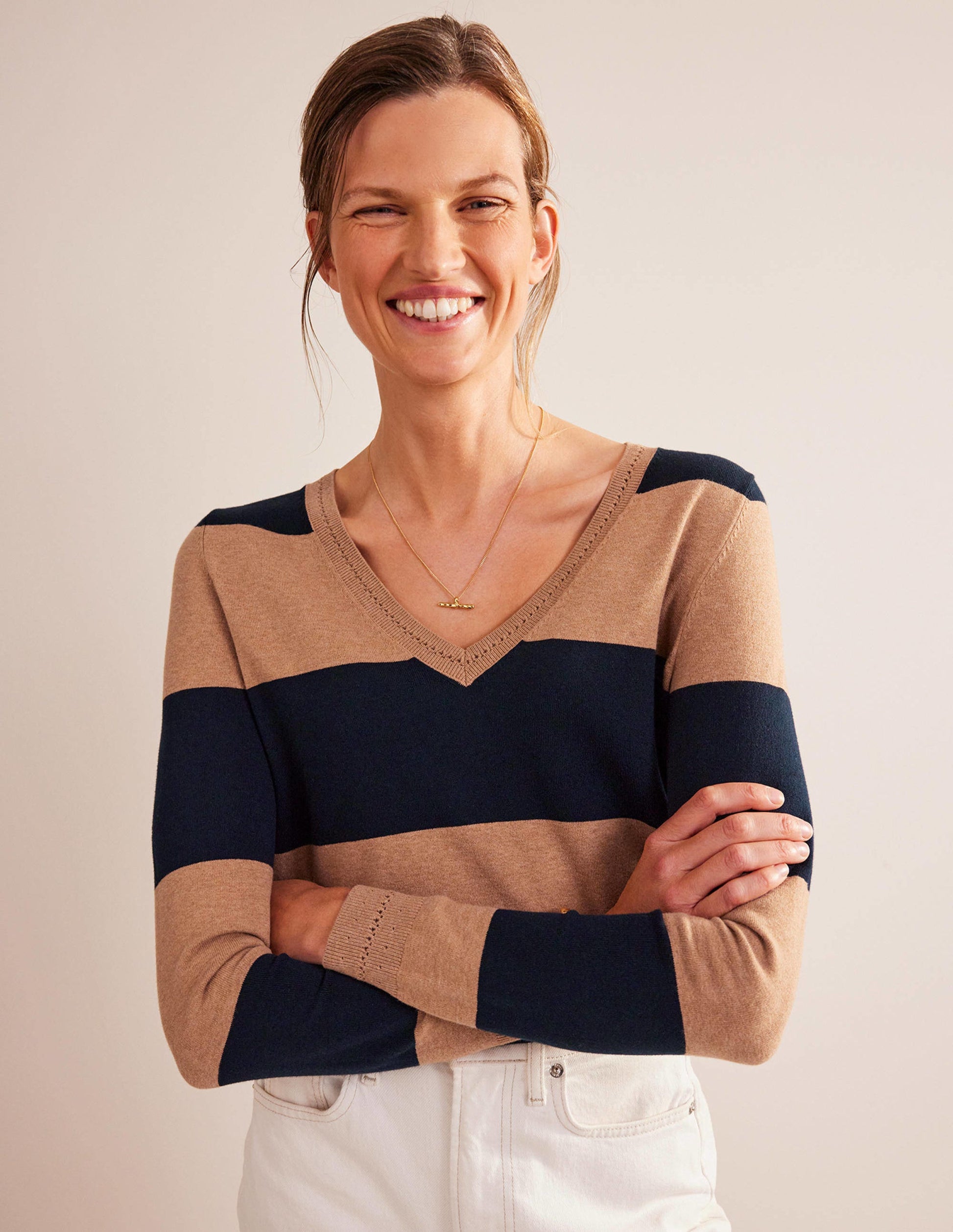 Pull Catriona col V en coton-Rayé camel chiné et bleu marine-1