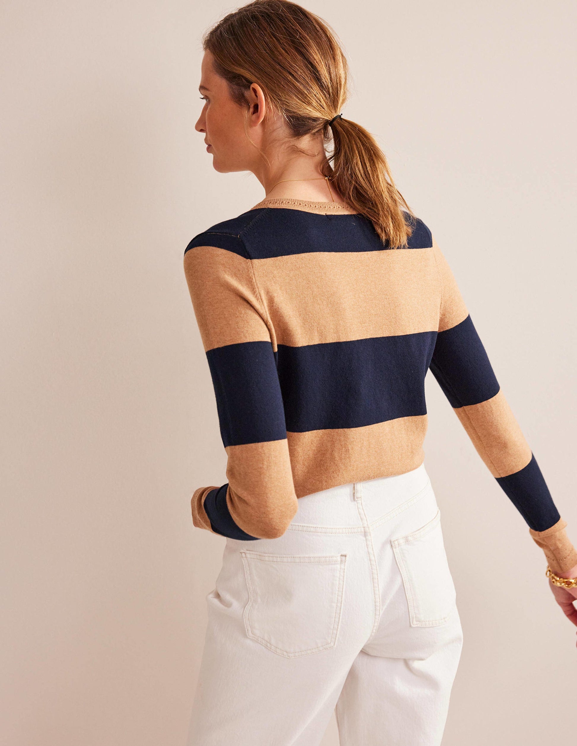 Pull Catriona col V en coton-Rayé camel chiné et bleu marine-3