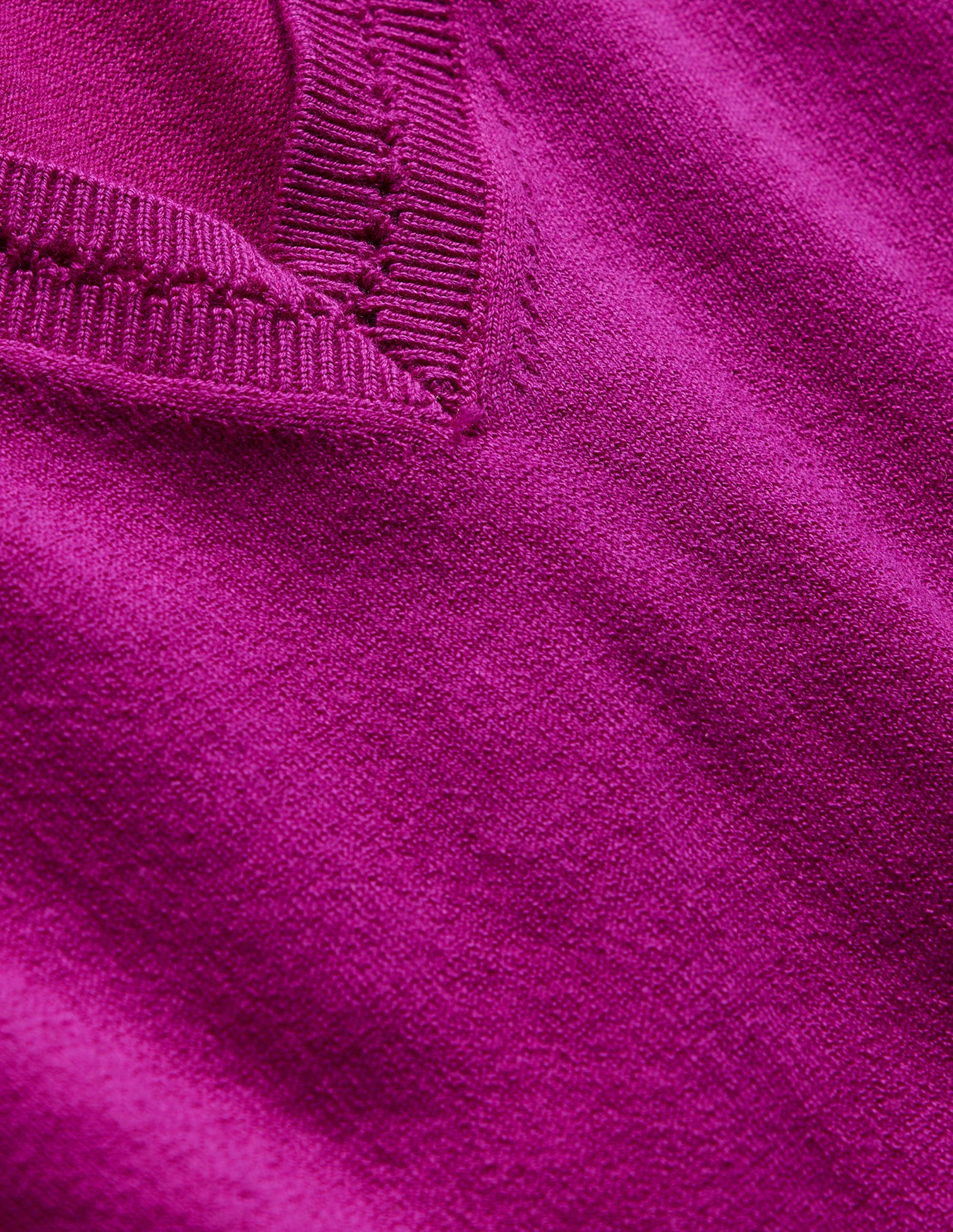 Catriona Pullover aus Baumwolle mit V-Ausschnitt-Festival-Fuchsia-7