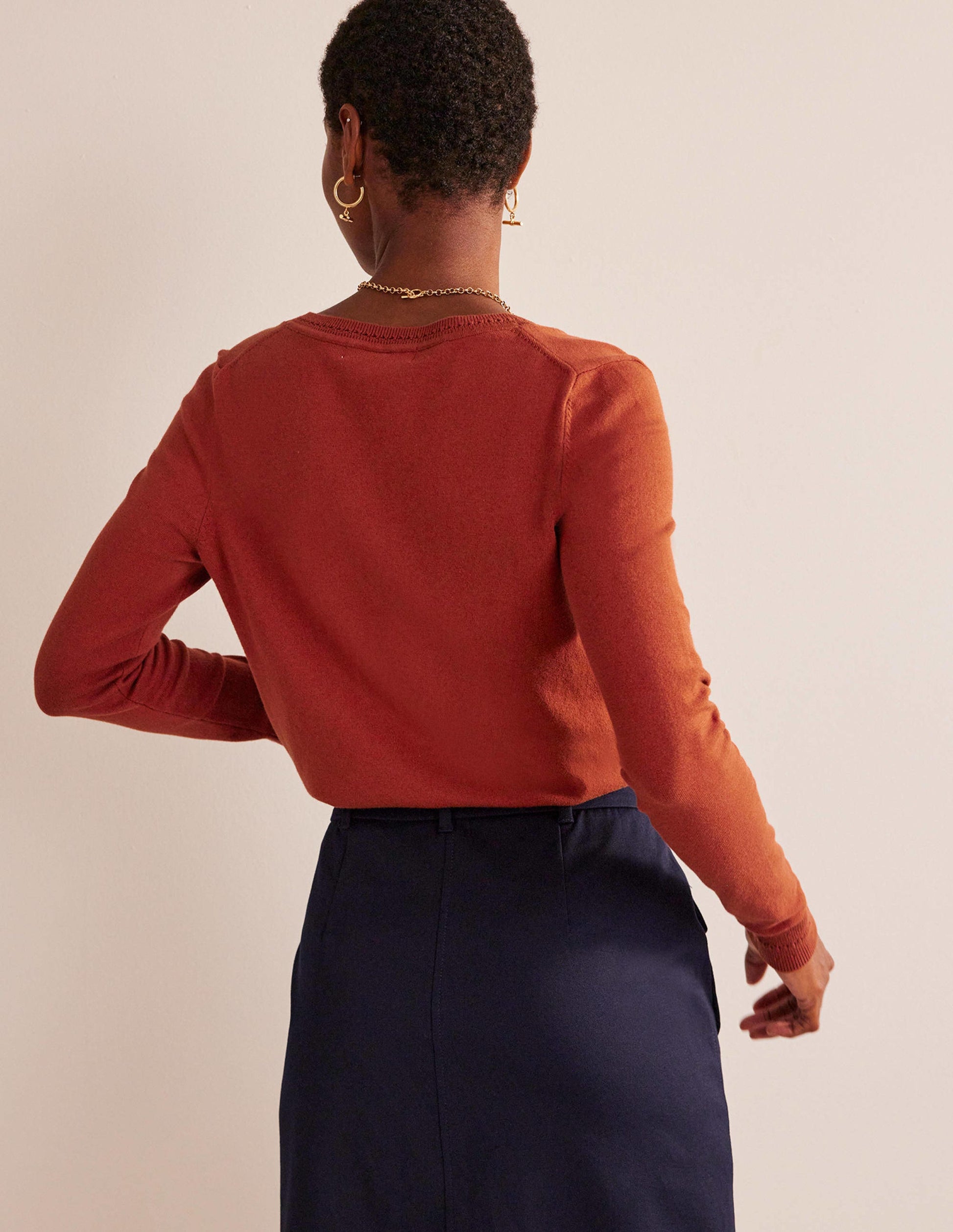 Catriona Pullover aus Baumwolle mit V-Ausschnitt-Kastanienbraun-3