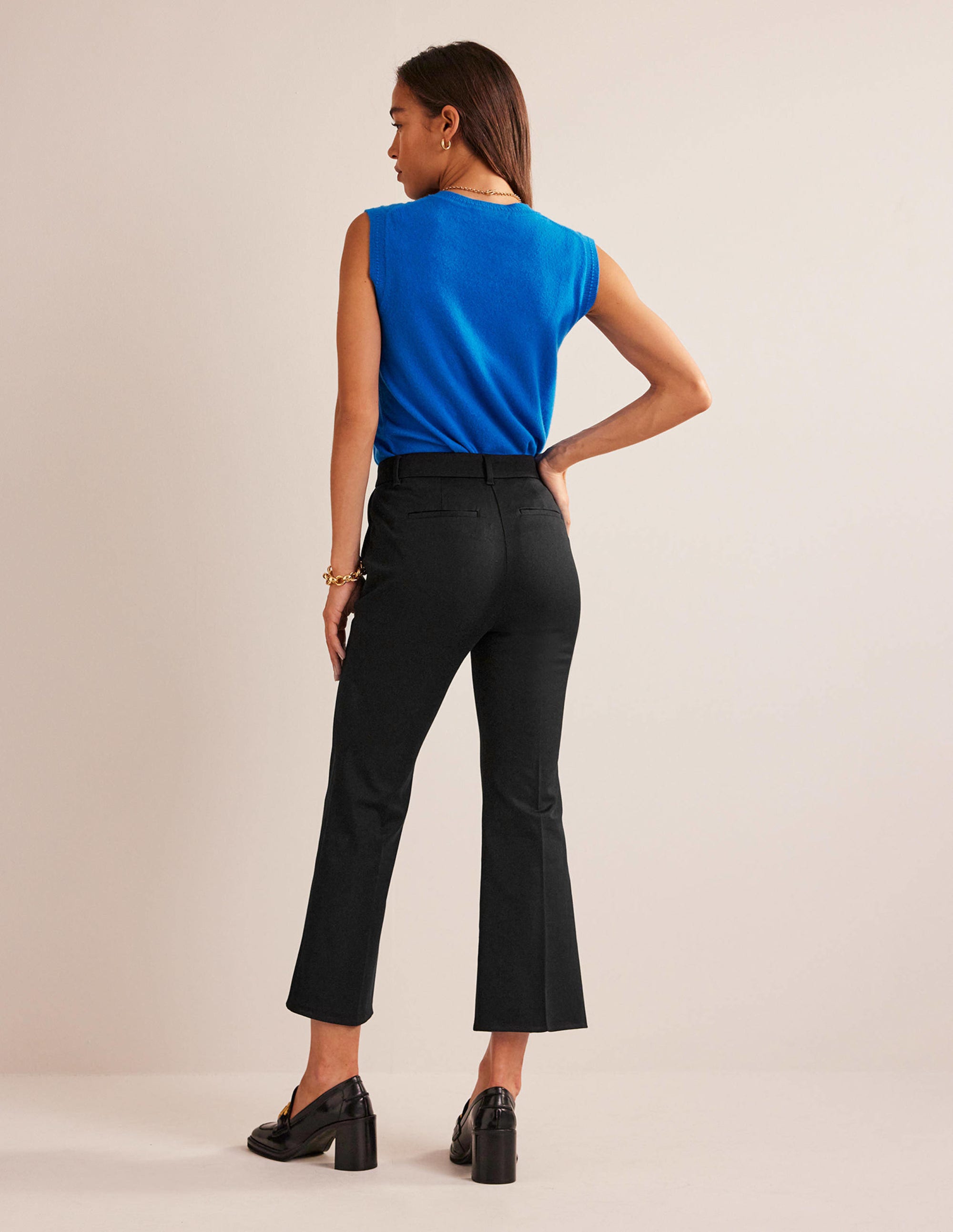 Chelsea-Hose aus 2-Wege-Stretch-Schwarz - Image 6