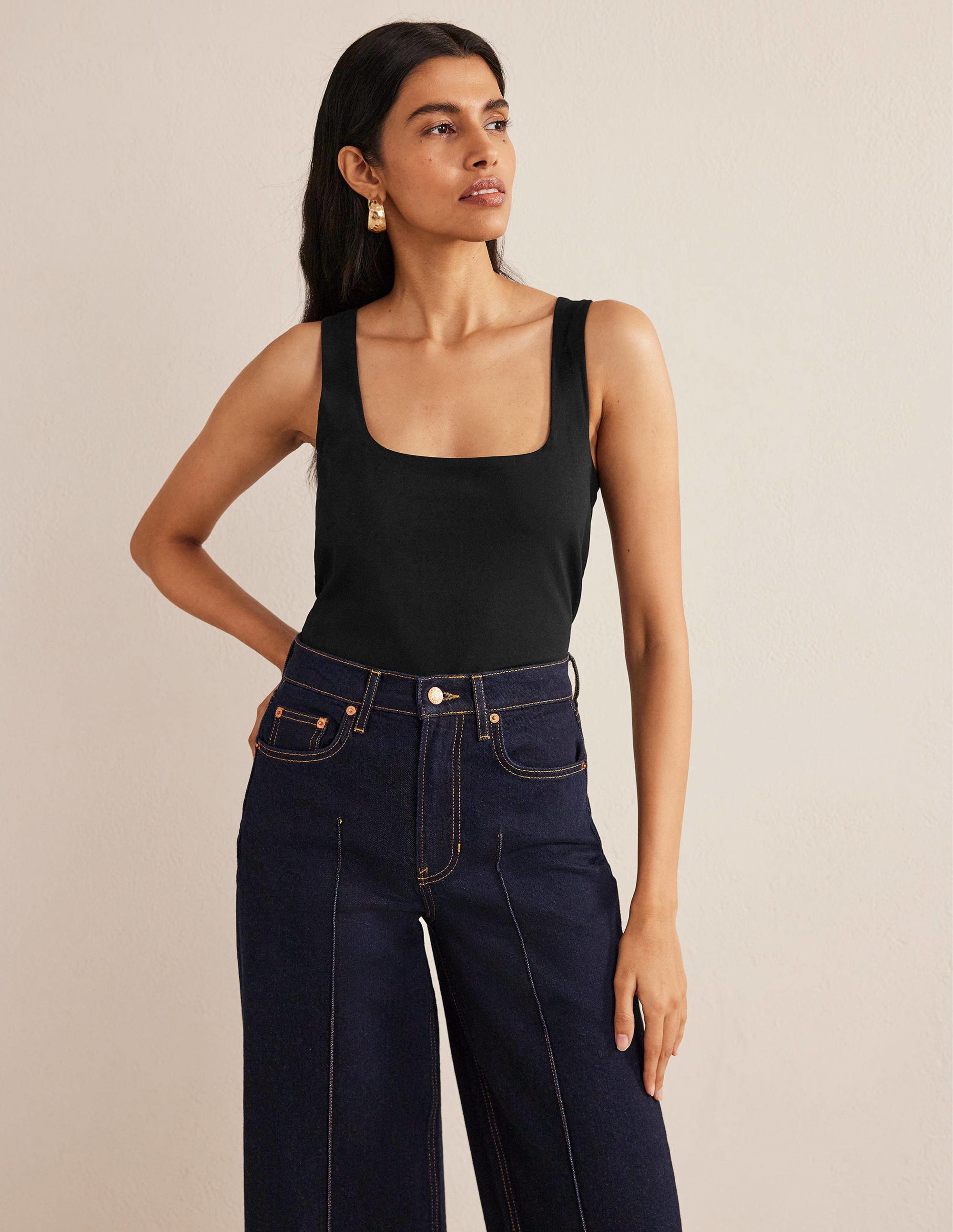 Doppellagiges Tanktop mit eckigem Ausschnitt-Schwarz - Image 1