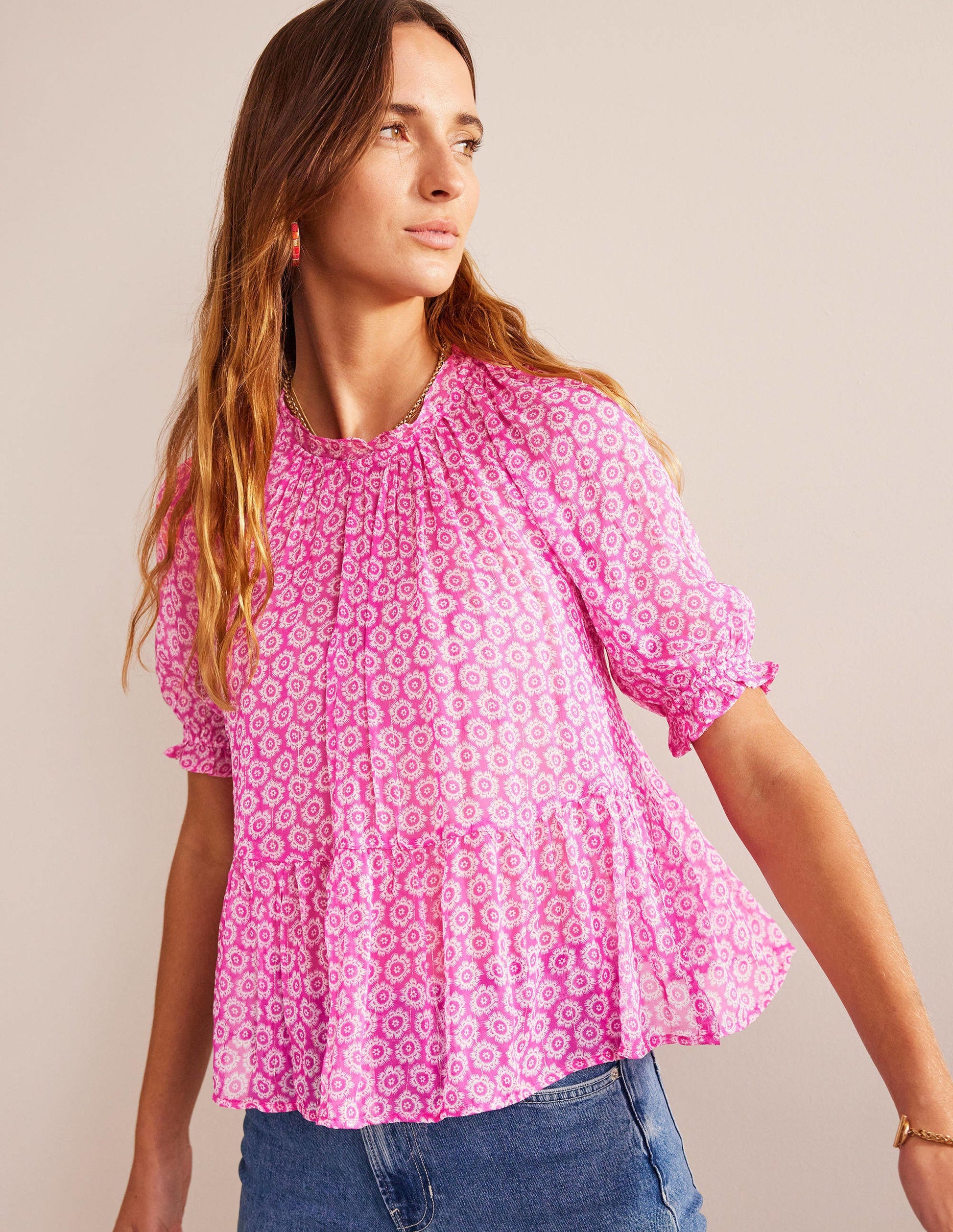 Top froncé en georgette scintillante-Rose phlox, motif Sunrise Pop-1