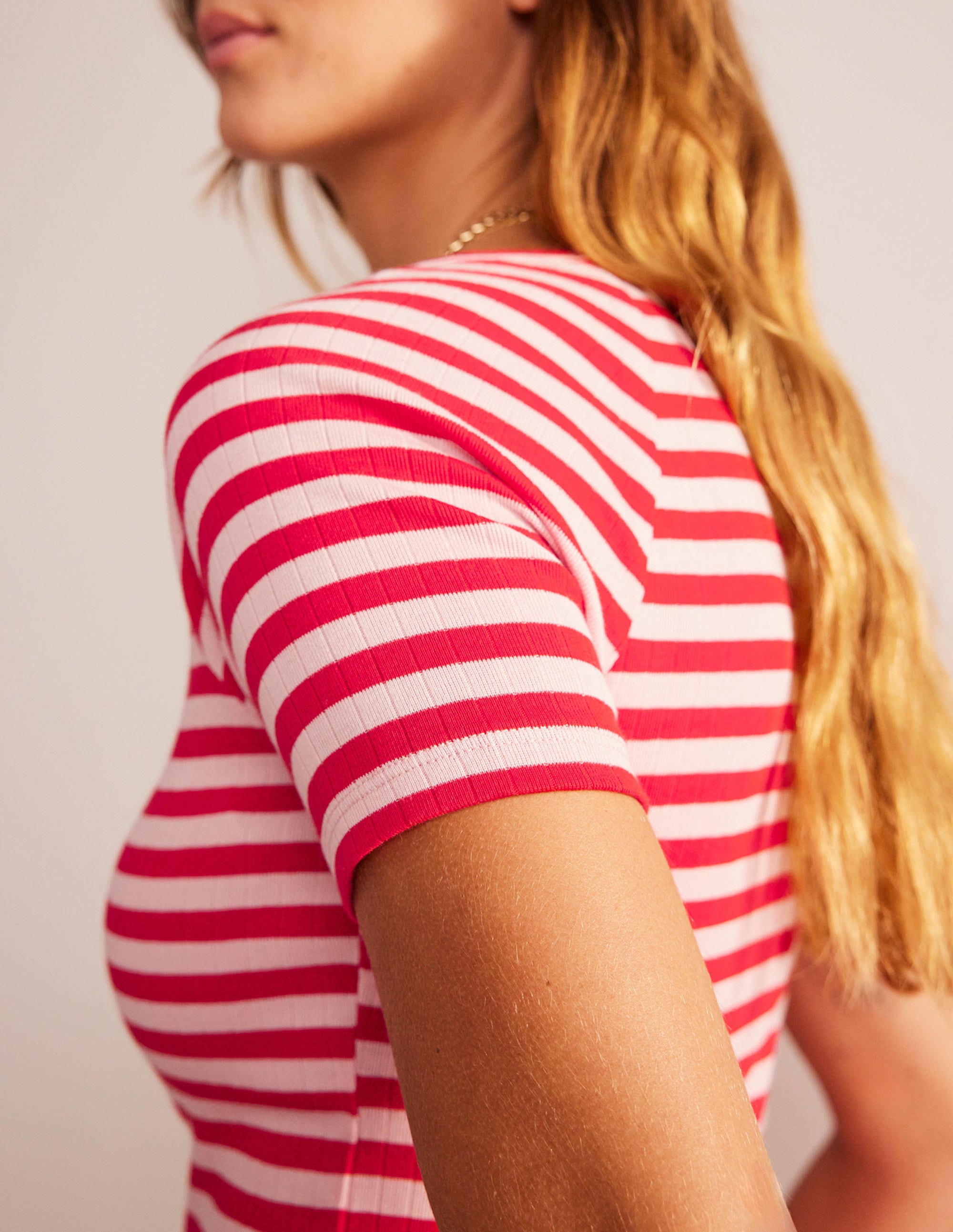 T-shirt Ada côtelé et rayé-Peau de pêche, rayé piment fort - Image 2
