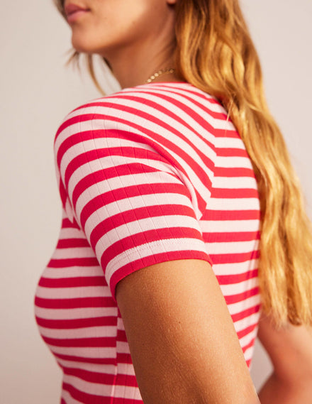 Ada Gestreiftes T-Shirt mit Rippstruktur-Pfirsichhaut, Pepperoni Gestreift