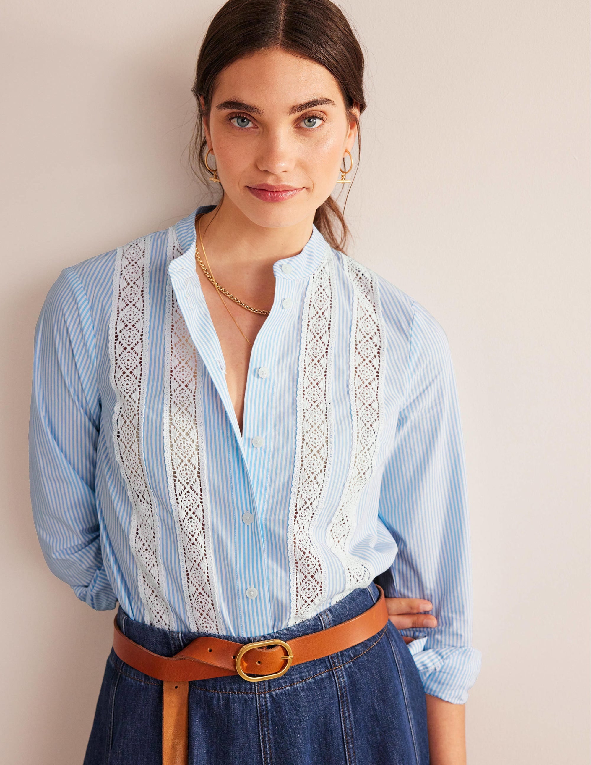 Chemise en popeline avec empiècement en dentelle-Coutil bleuet - Image 4