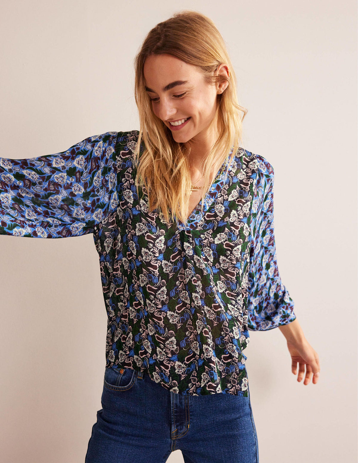 Hübsche Bluse mit V-Ausschnitt-Bunt, Tulpe-4