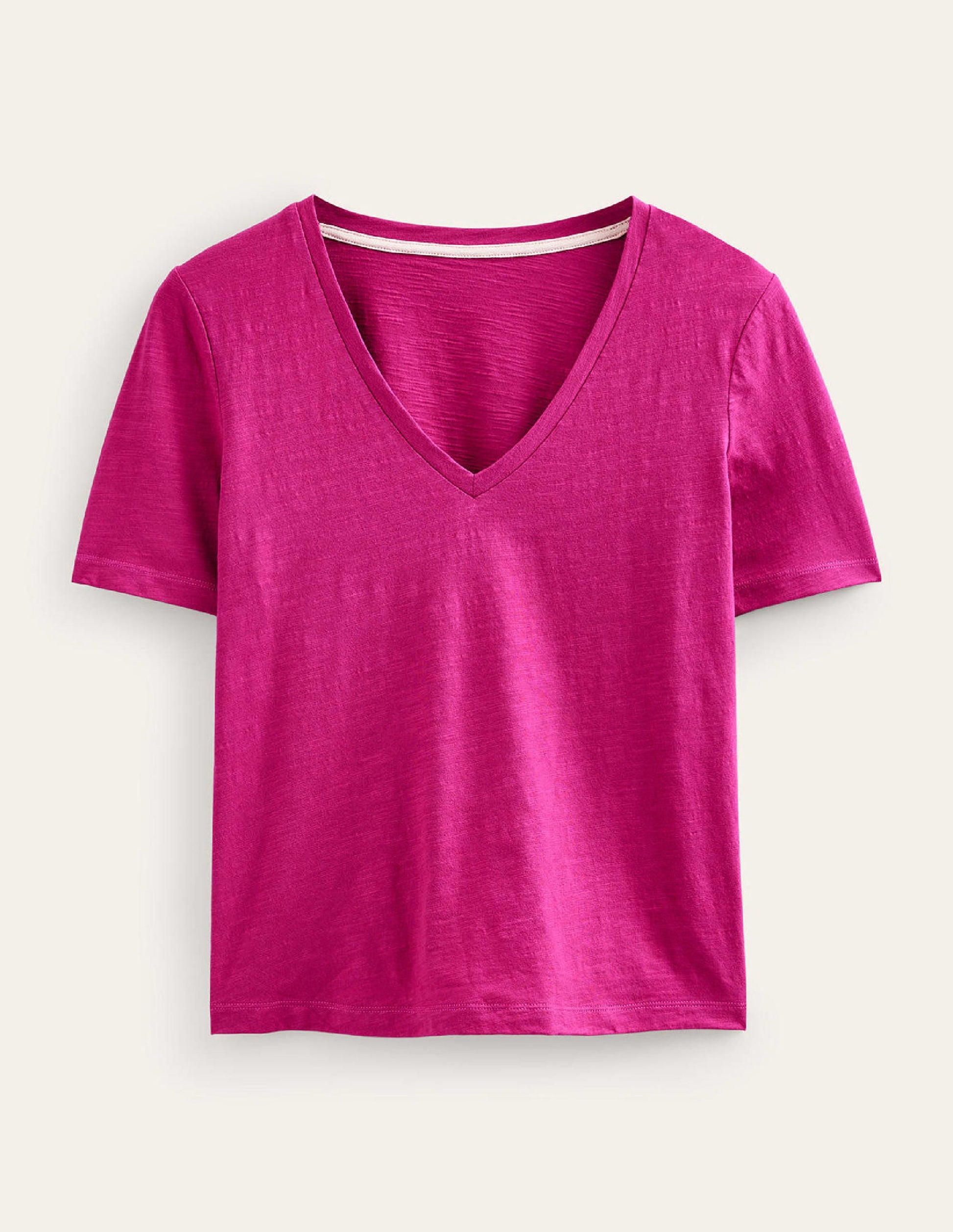 Flammgarn-T-Shirt mit V-Ausschnitt und normaler Passform-Festivalfuchsia-5
