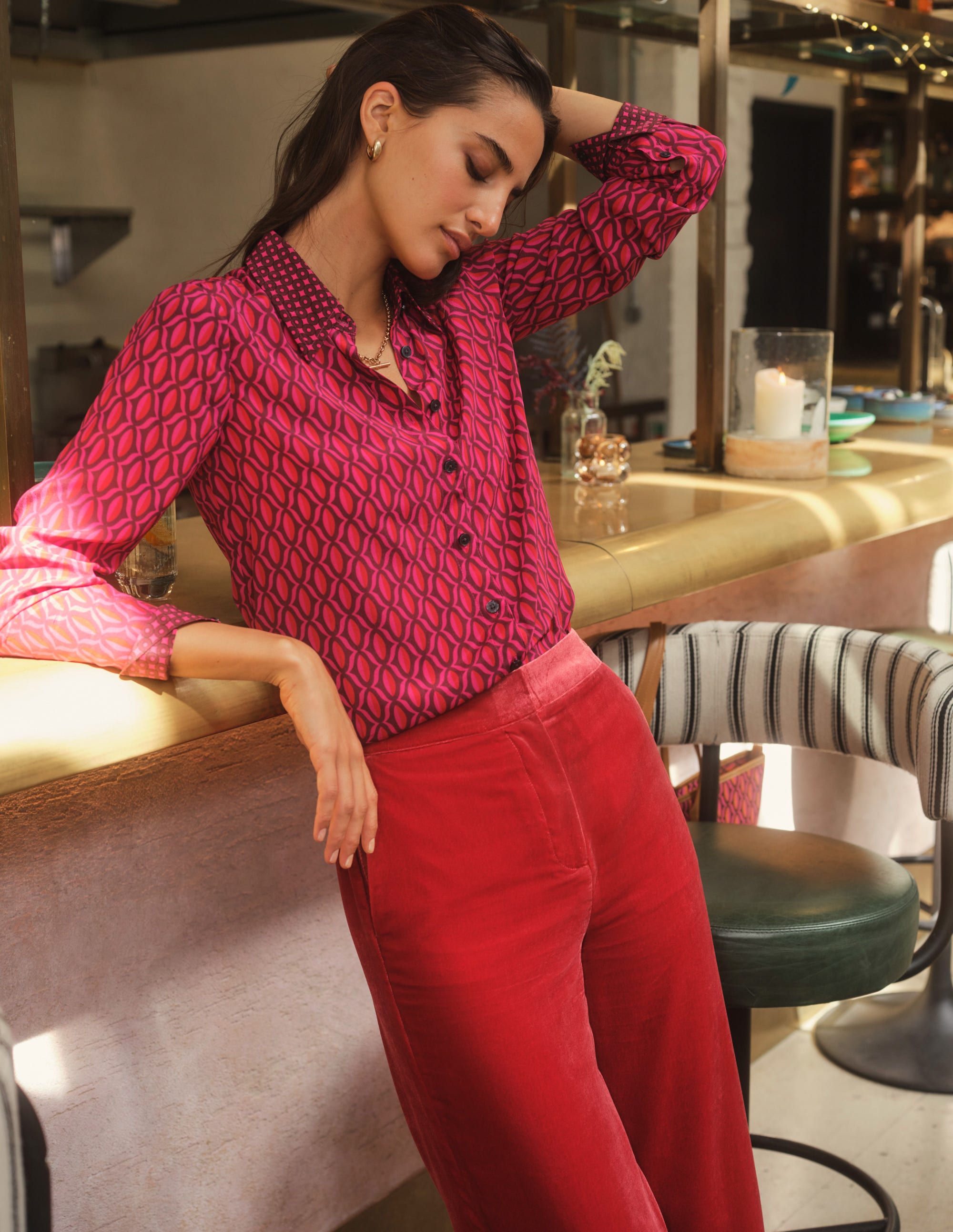Chemise Sienna en soie-Rose vif, motif Geo Valley - Image 5