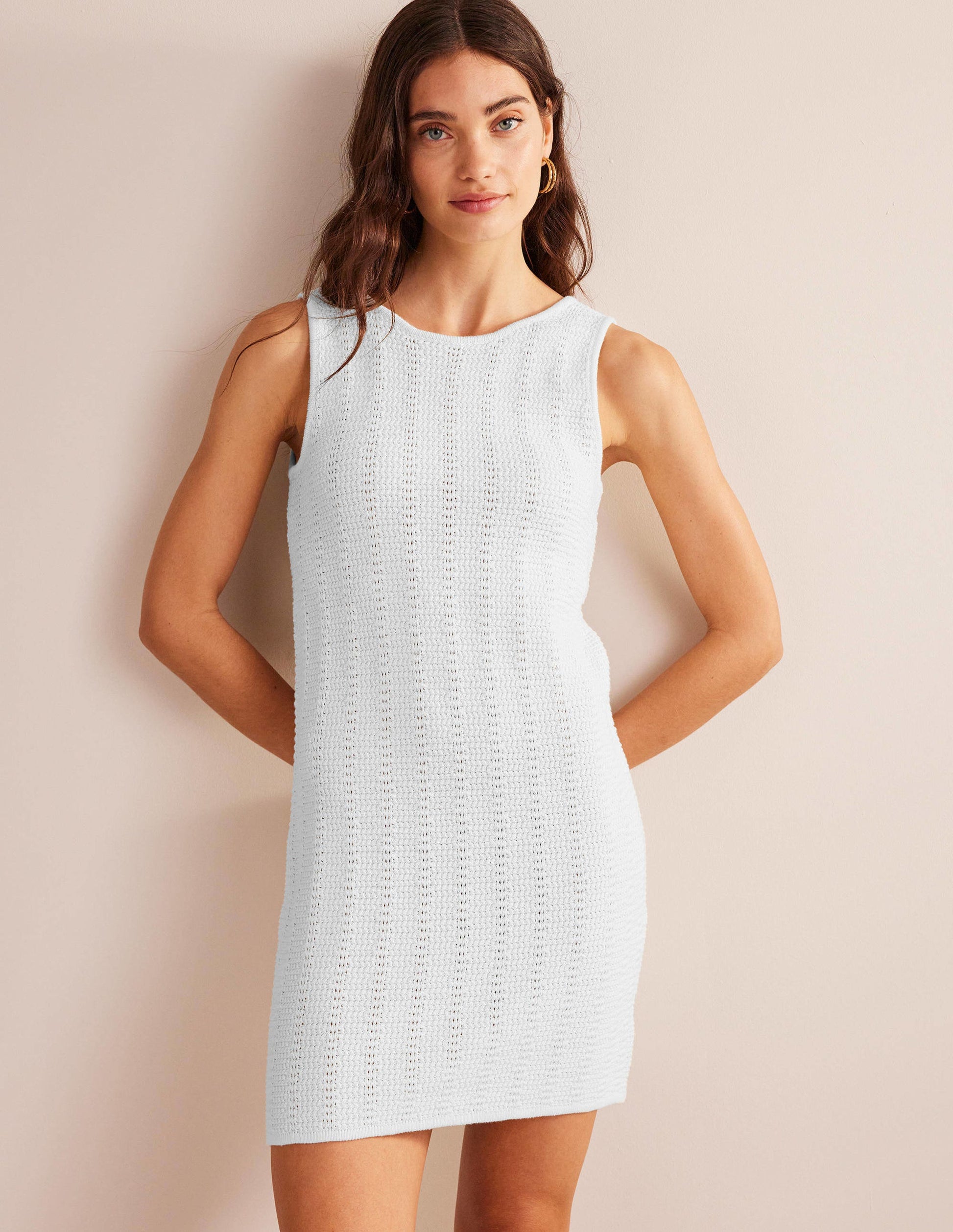 Mini-robe en maille échancrée dans le dos-Blanc-1