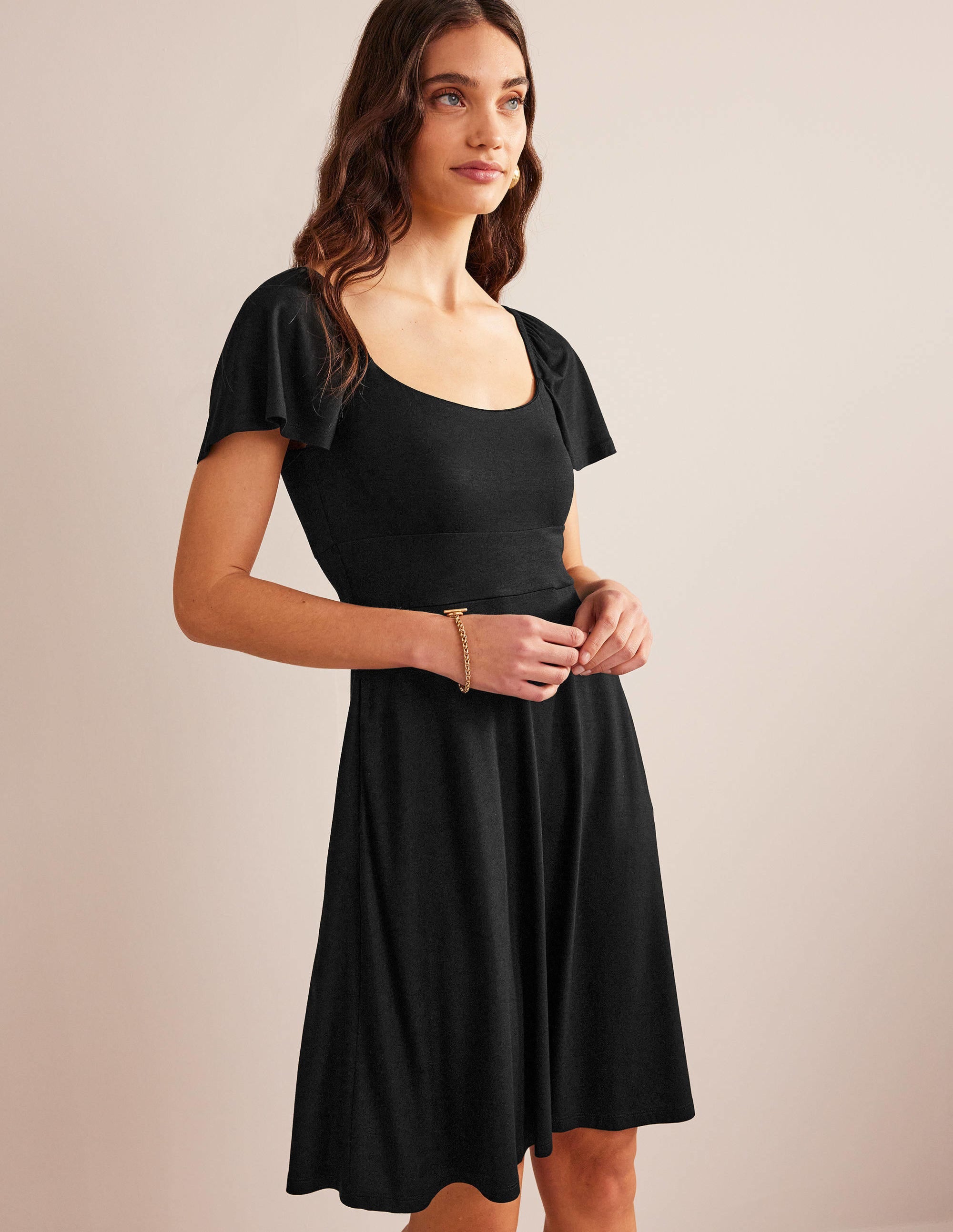 Jersey-Minikleid mit eckigem Ausschnitt-Schwarz - Image 1