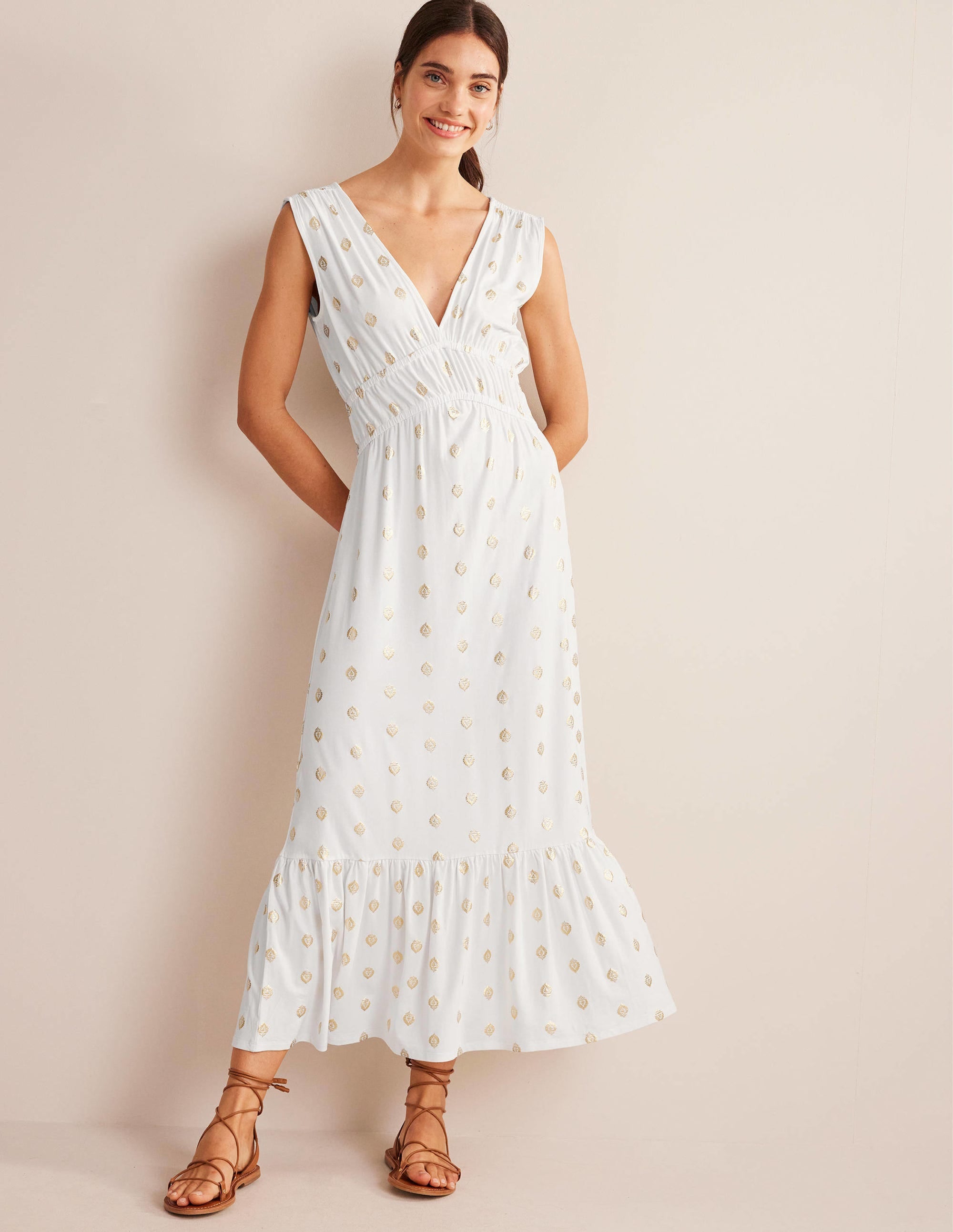 Robe longue en jersey à smocks-Blanc, motif Tranquil Leaf - Image 1