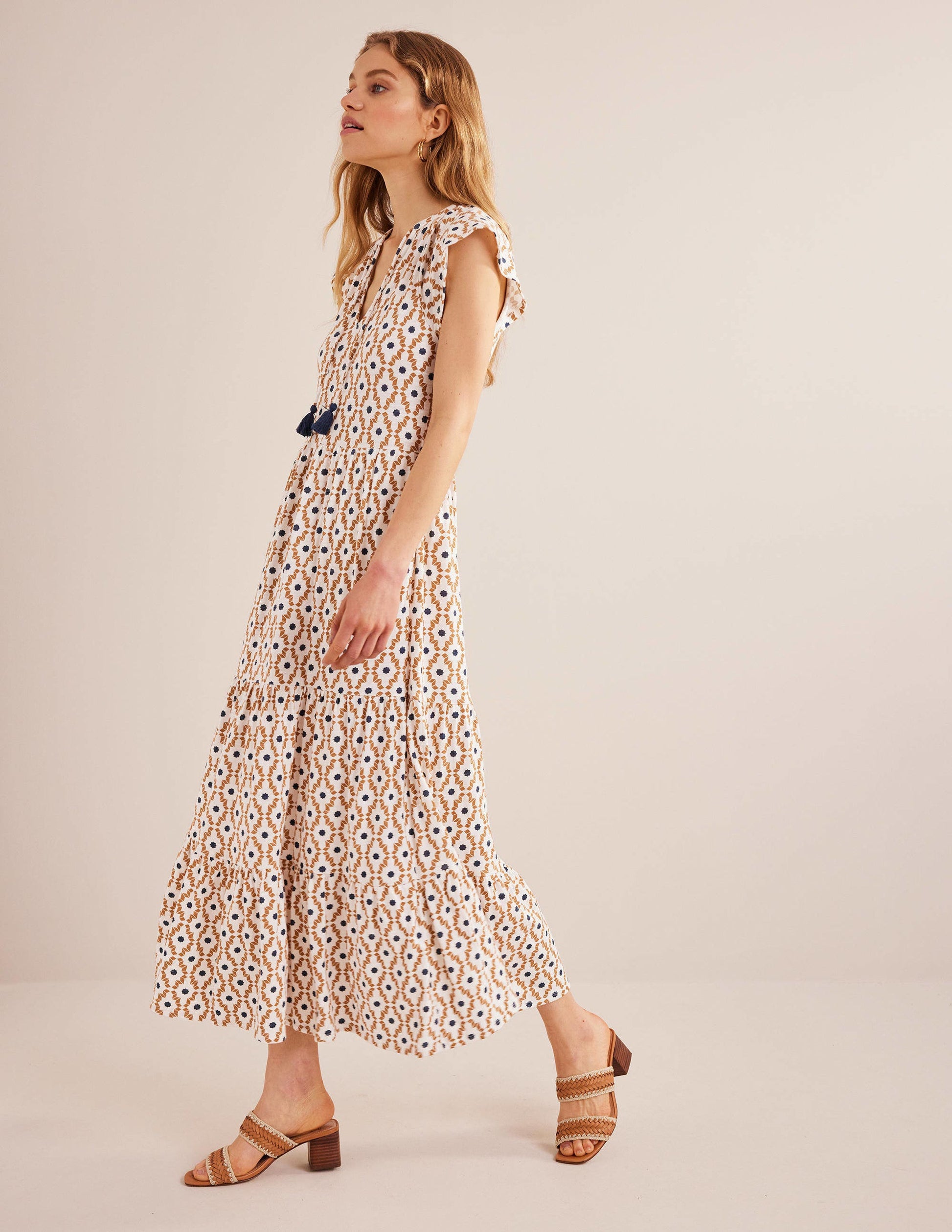 Gestuftes Jersey-Midikleid-Hellgelb, Geometrisches Diamantmuster-4