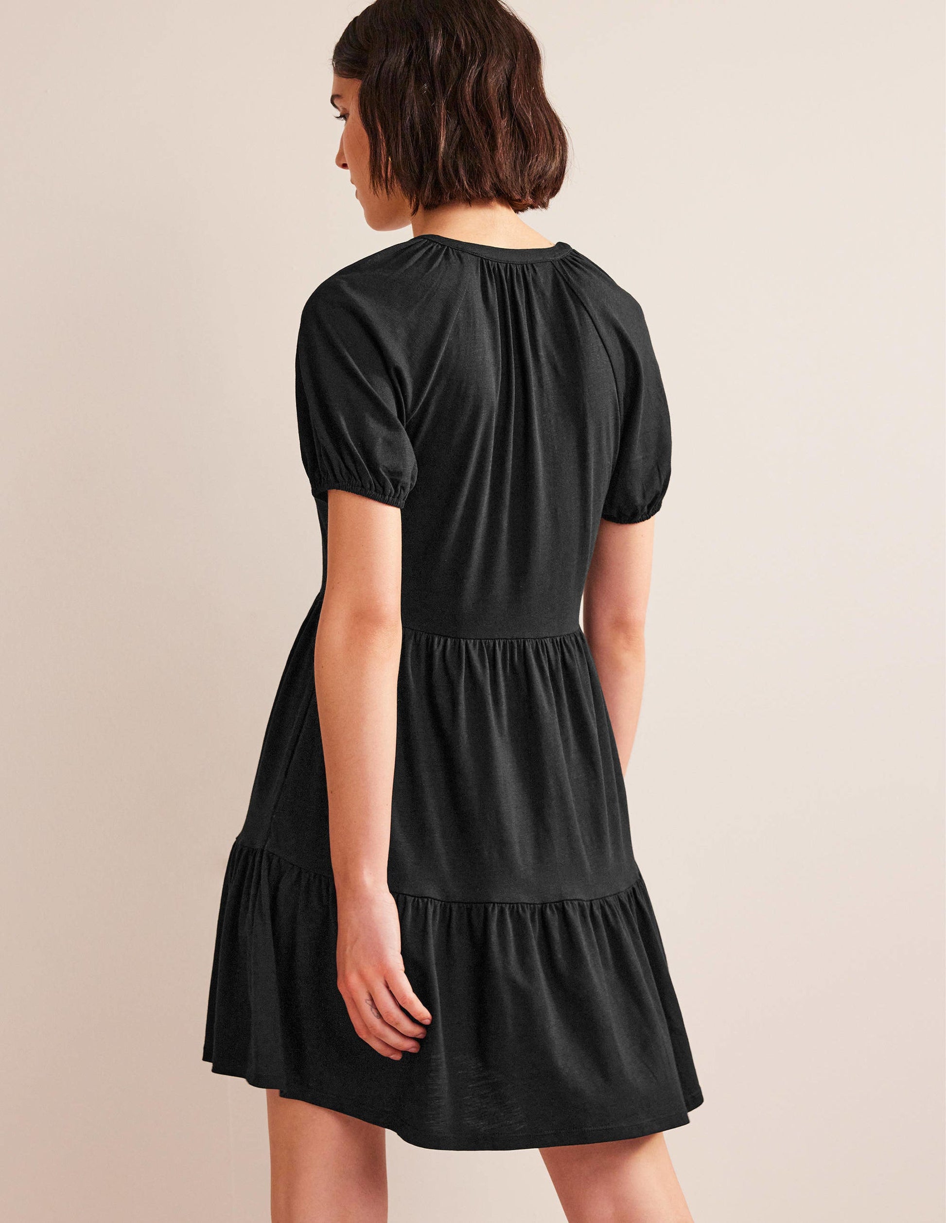 Jersey-Minikleid mit kurzen Ärmeln-Schwarz-3