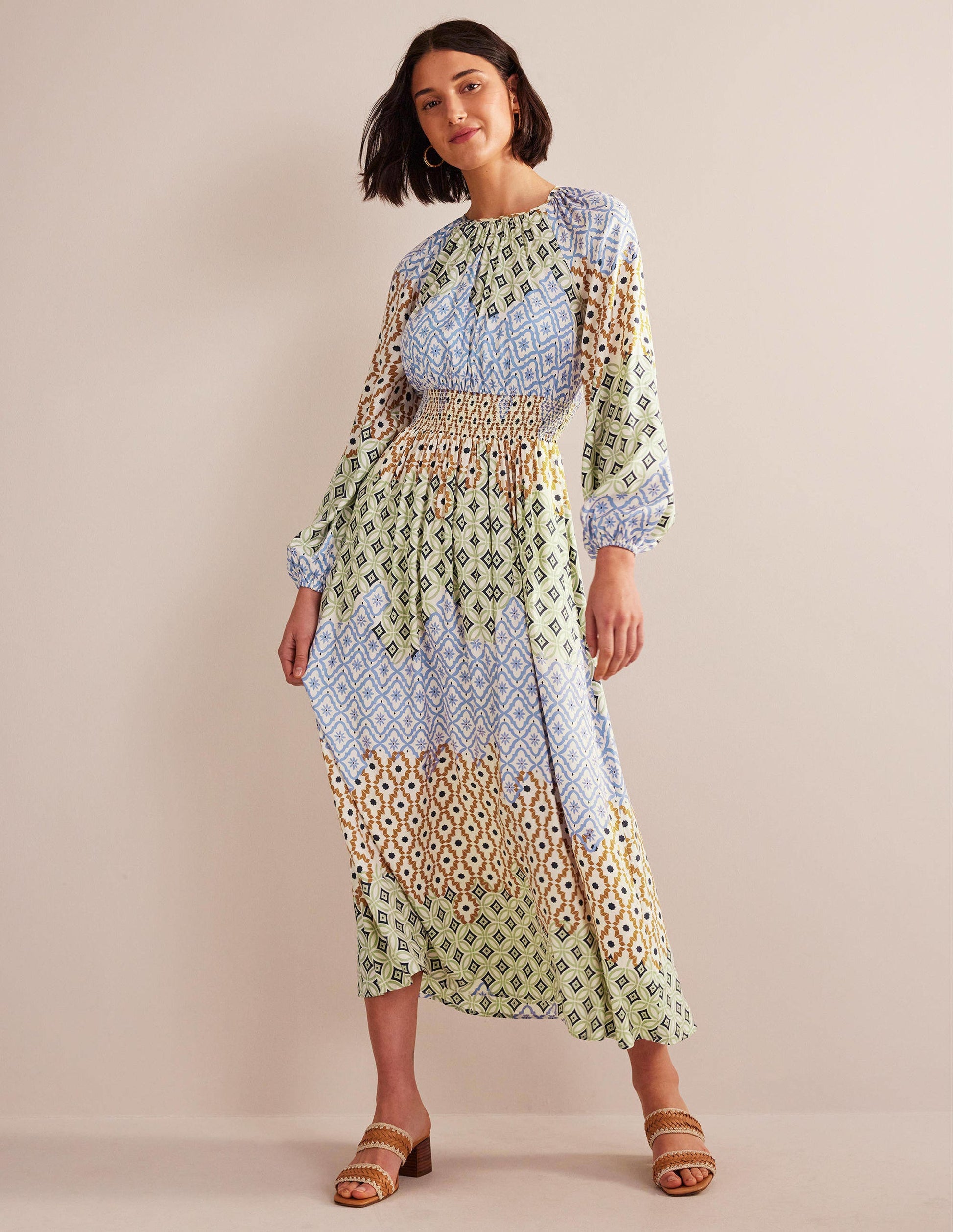 Robe longue à manches raglan et taille smockée-Multi, motif Geo Trance-1