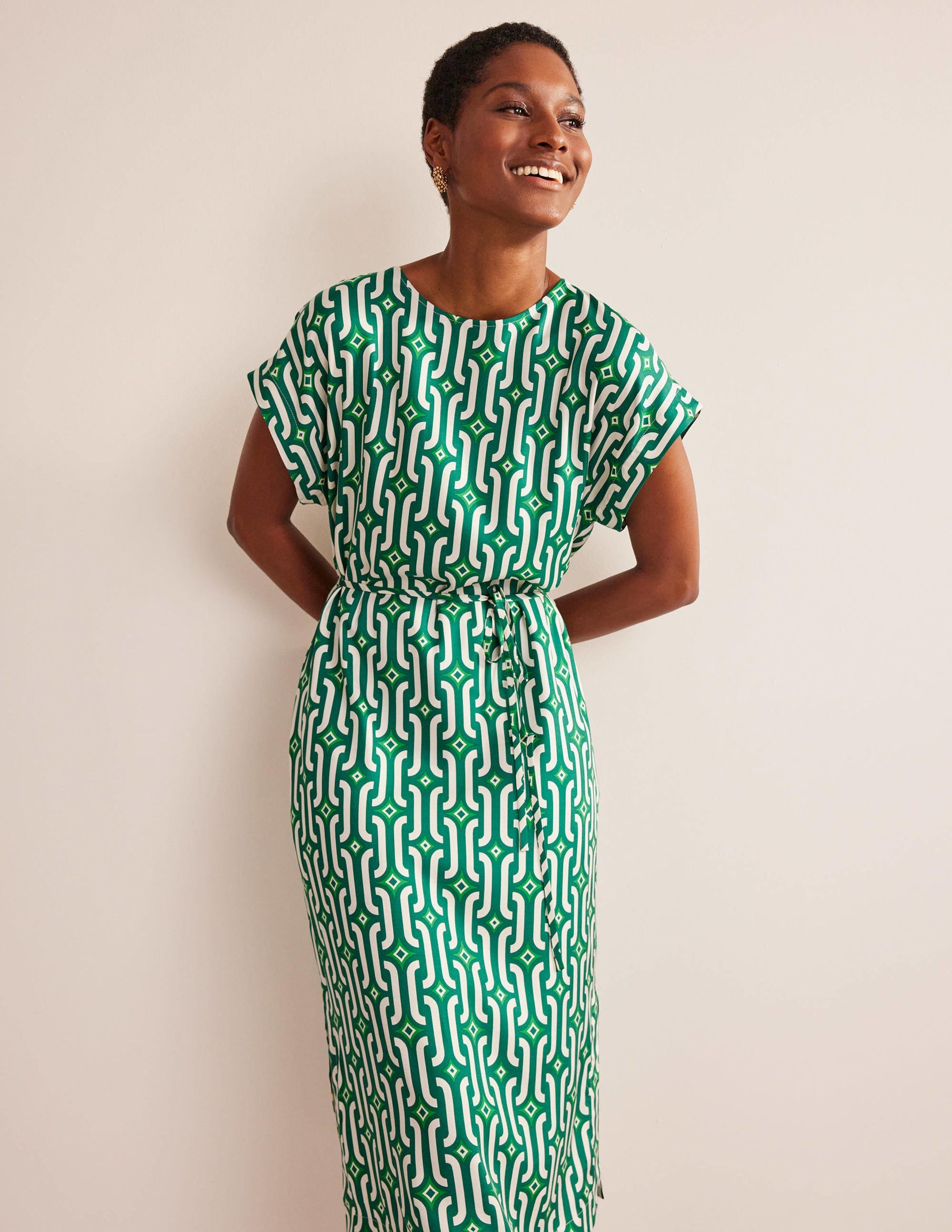 Midi-Säulenkleid mit kurzen Ärmeln-Helles Smaragdgrün, Geometrisches Muster - Image 4