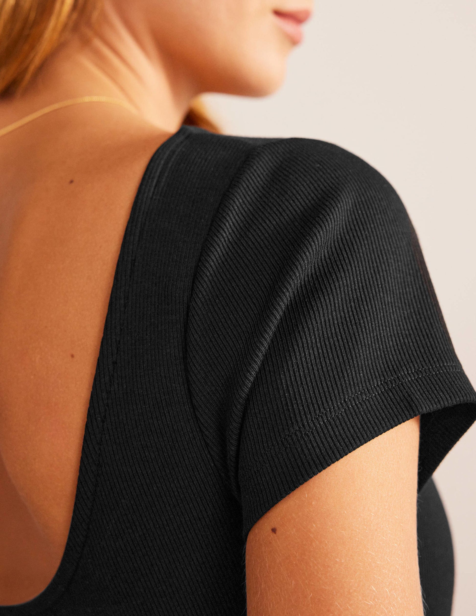 Rippjersey-Minikleid mit tiefem Rückenausschnitt-Schwarz-2