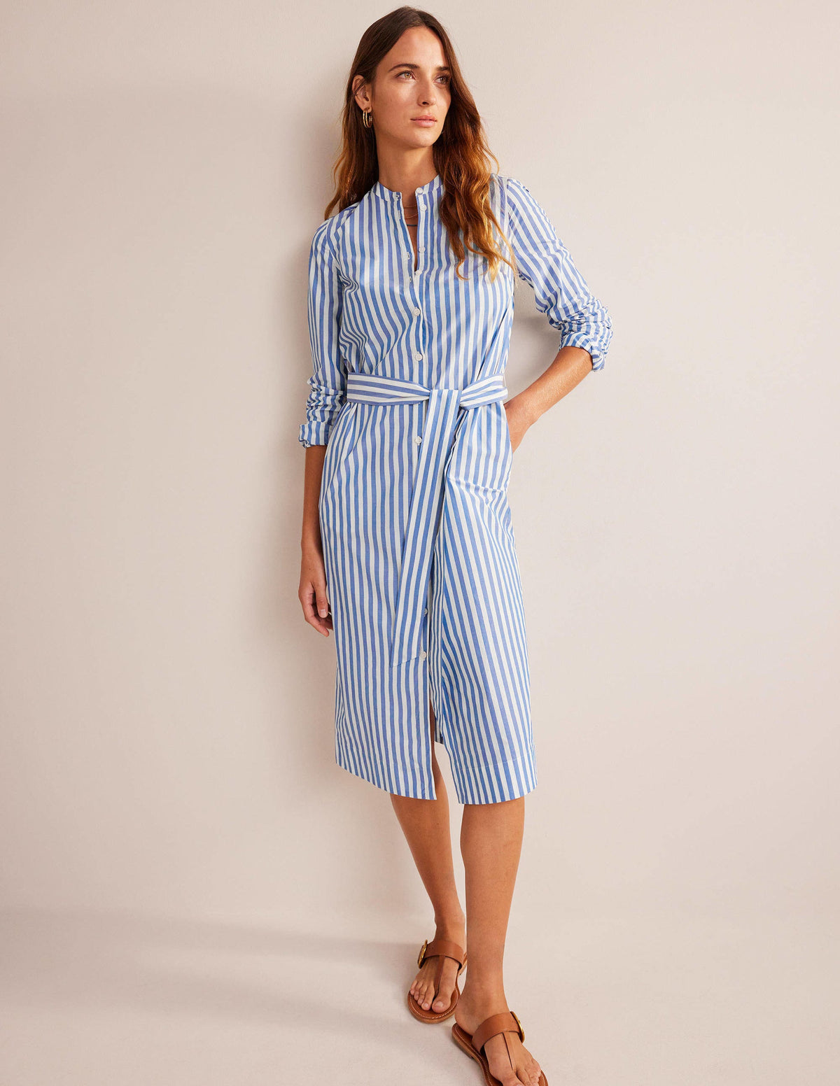 Hemdblusenkleid aus Baumwolle mit Gürtel-Saphirblau/Naturweiß, Gestreift - Image 4