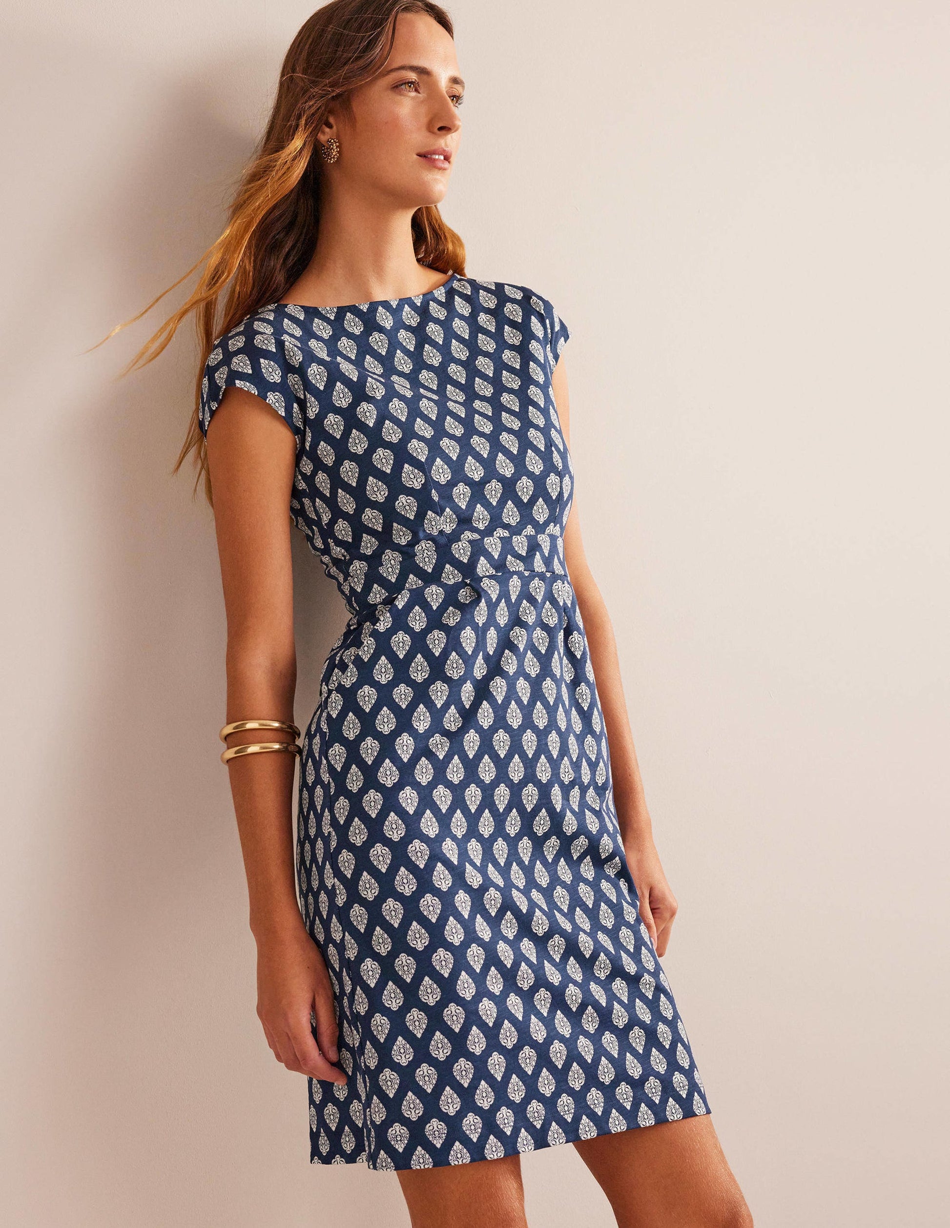 Florrie Jerseykleid-Französisches Marineblau, Jasminknospe-4