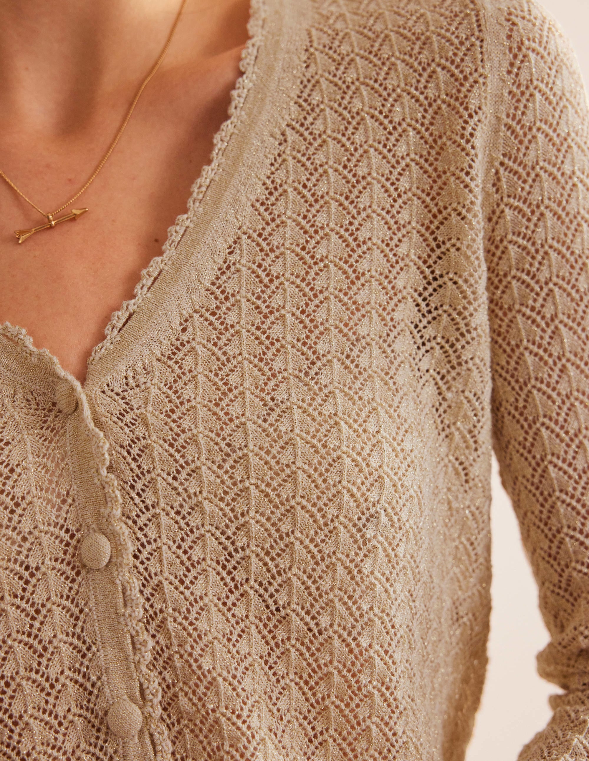 Kurzer Pointelle-Cardigan mit Goldgarn-Gold, Glitzer - Image 2
