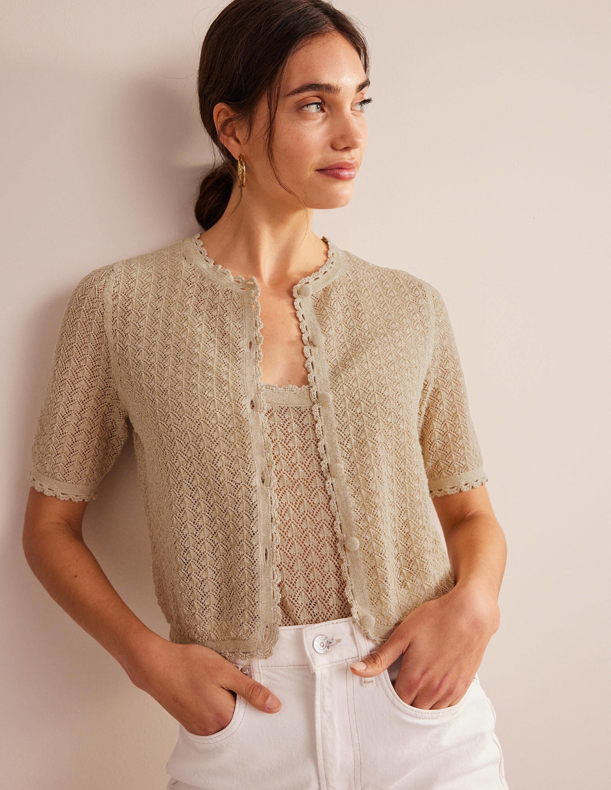 Kurz geschnittener Cardigan mit kurzen Ärmeln-Gold, Glitzer - Image 1