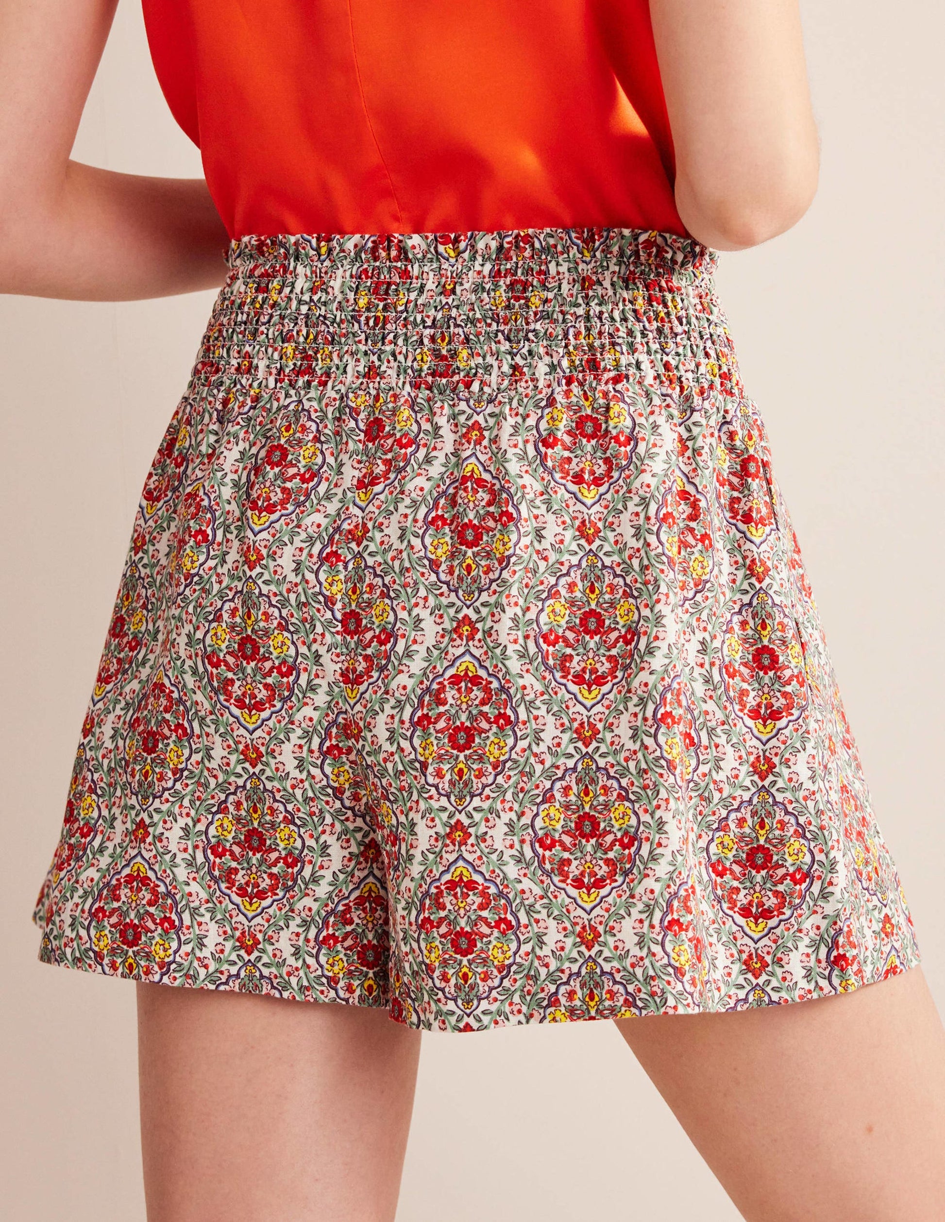 Short à taille froncée en lin-Multi, motif Vine Terrace-3