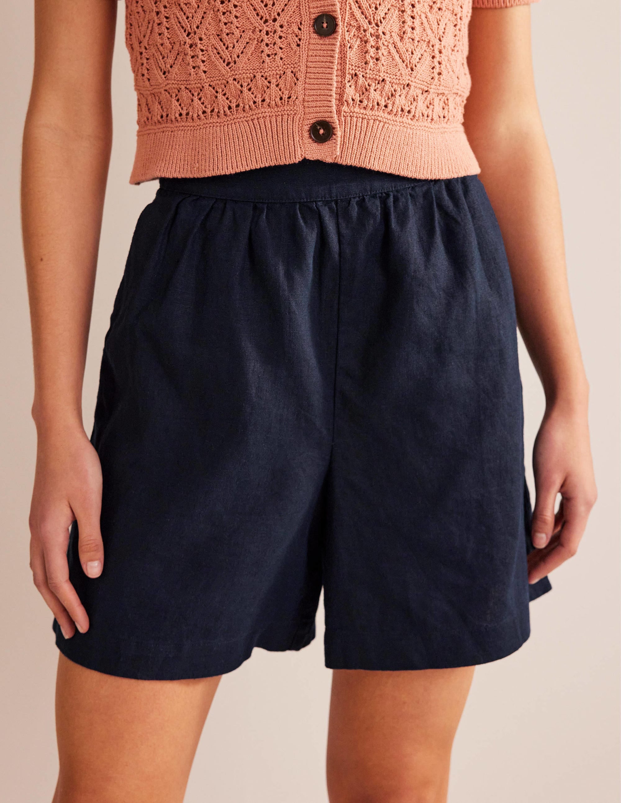 Short en lin à enfiler-Bleu marine - Image 4