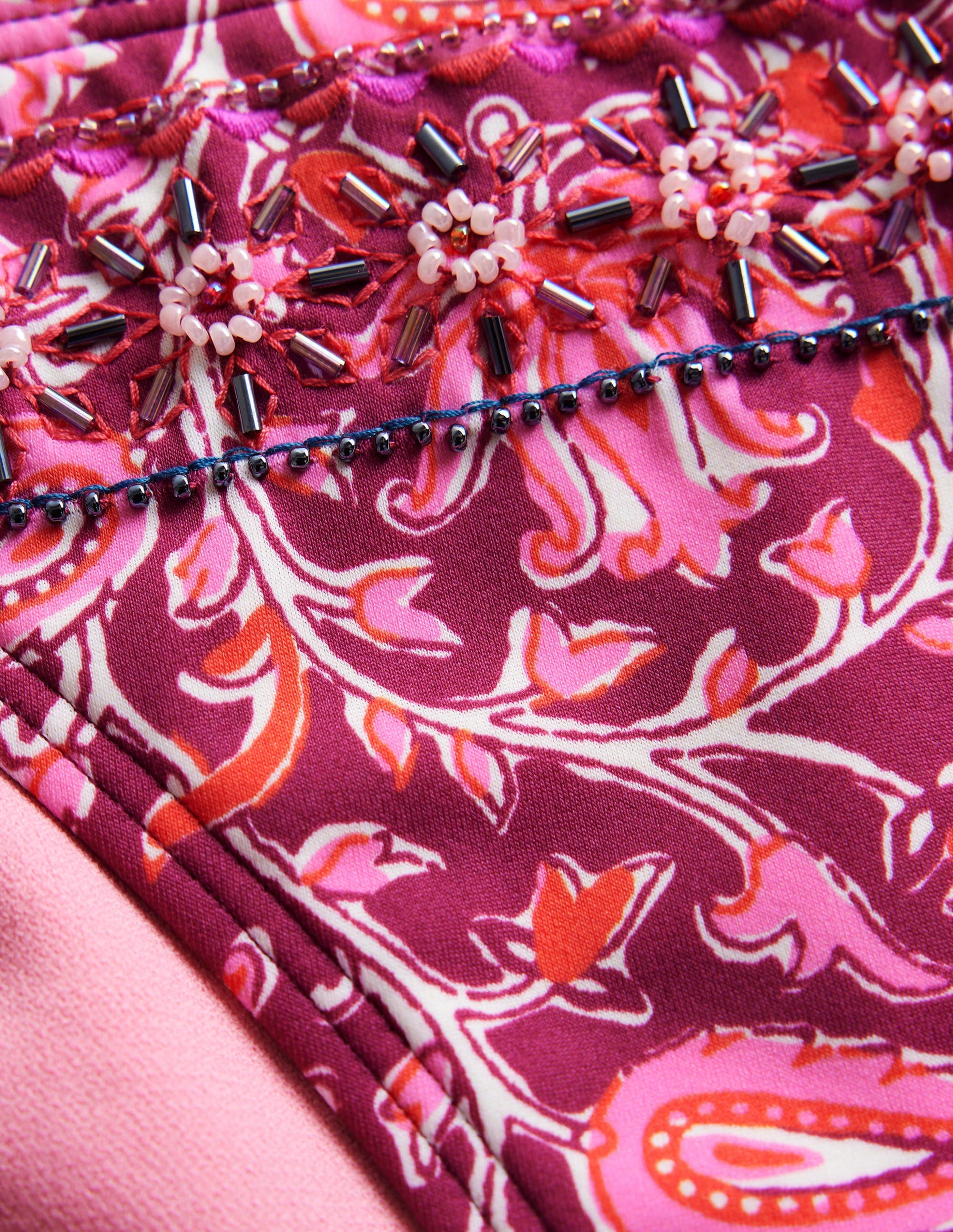 Bas de bikini orné de perles-Framboise, motif Botanic Vine - Image 7