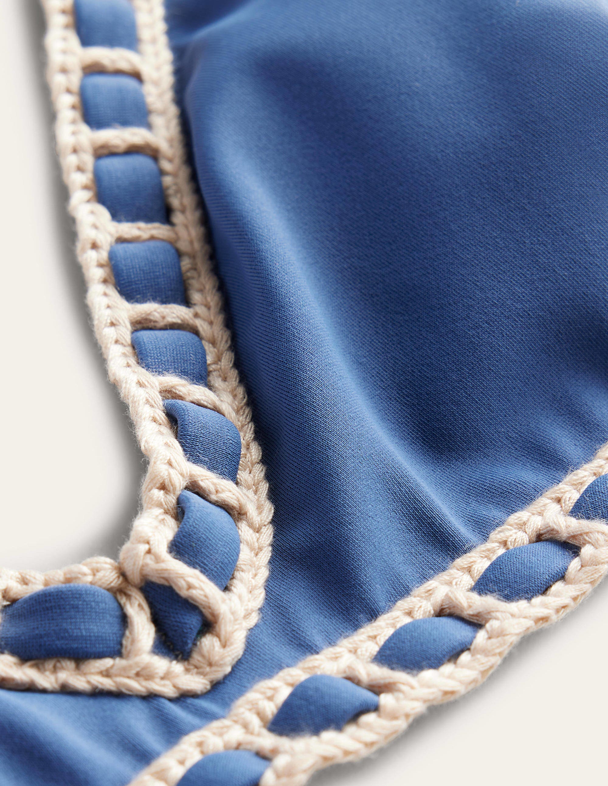 Haut de bikini avec détails en crochet-Globe - Image 7