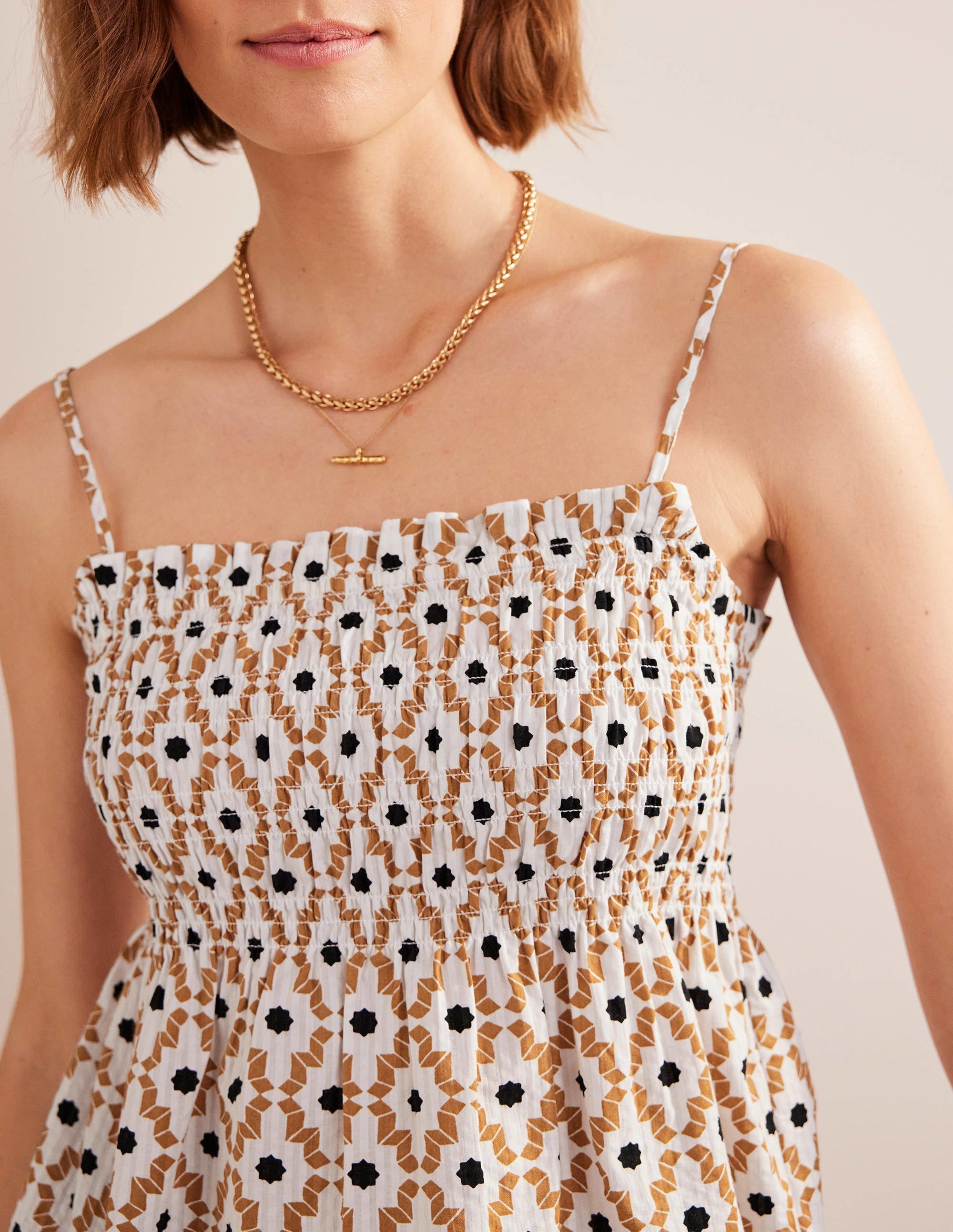 Trägertop mit Smokdetail-Beige, Geometrisches Diamantmuster - Image 2